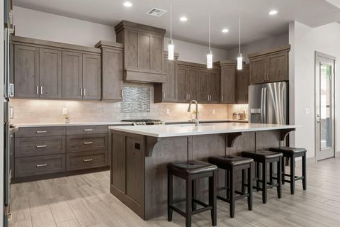 Tiny photo for 1947 N PARK GROVE DR, Washington, UT 84780 (MLS # 26-271227)