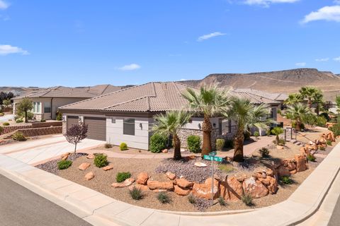 Tiny photo for 1947 N PARK GROVE DR, Washington, UT 84780 (MLS # 26-271227)