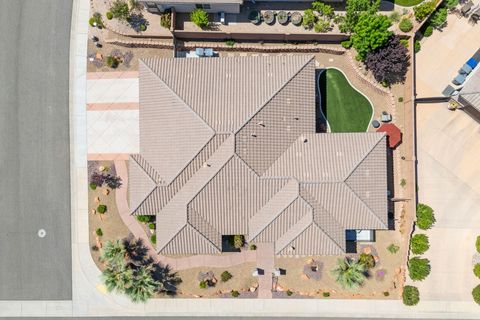 Tiny photo for 1947 N PARK GROVE DR, Washington, UT 84780 (MLS # 26-271227)