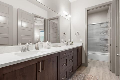 Tiny photo for 1947 N PARK GROVE DR, Washington, UT 84780 (MLS # 26-271227)