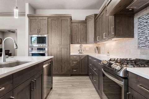 Tiny photo for 1947 N PARK GROVE DR, Washington, UT 84780 (MLS # 26-271227)