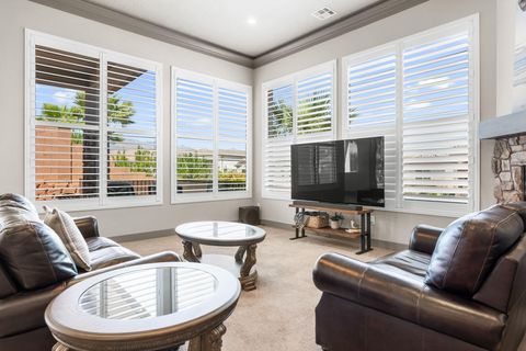 Tiny photo for 1947 N PARK GROVE DR, Washington, UT 84780 (MLS # 26-271227)