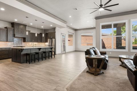 Tiny photo for 1947 N PARK GROVE DR, Washington, UT 84780 (MLS # 26-271227)