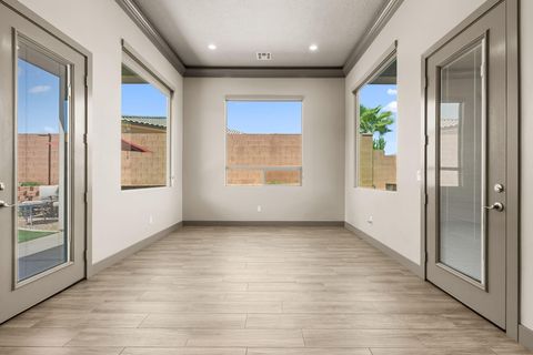 Tiny photo for 1947 N PARK GROVE DR, Washington, UT 84780 (MLS # 26-271227)
