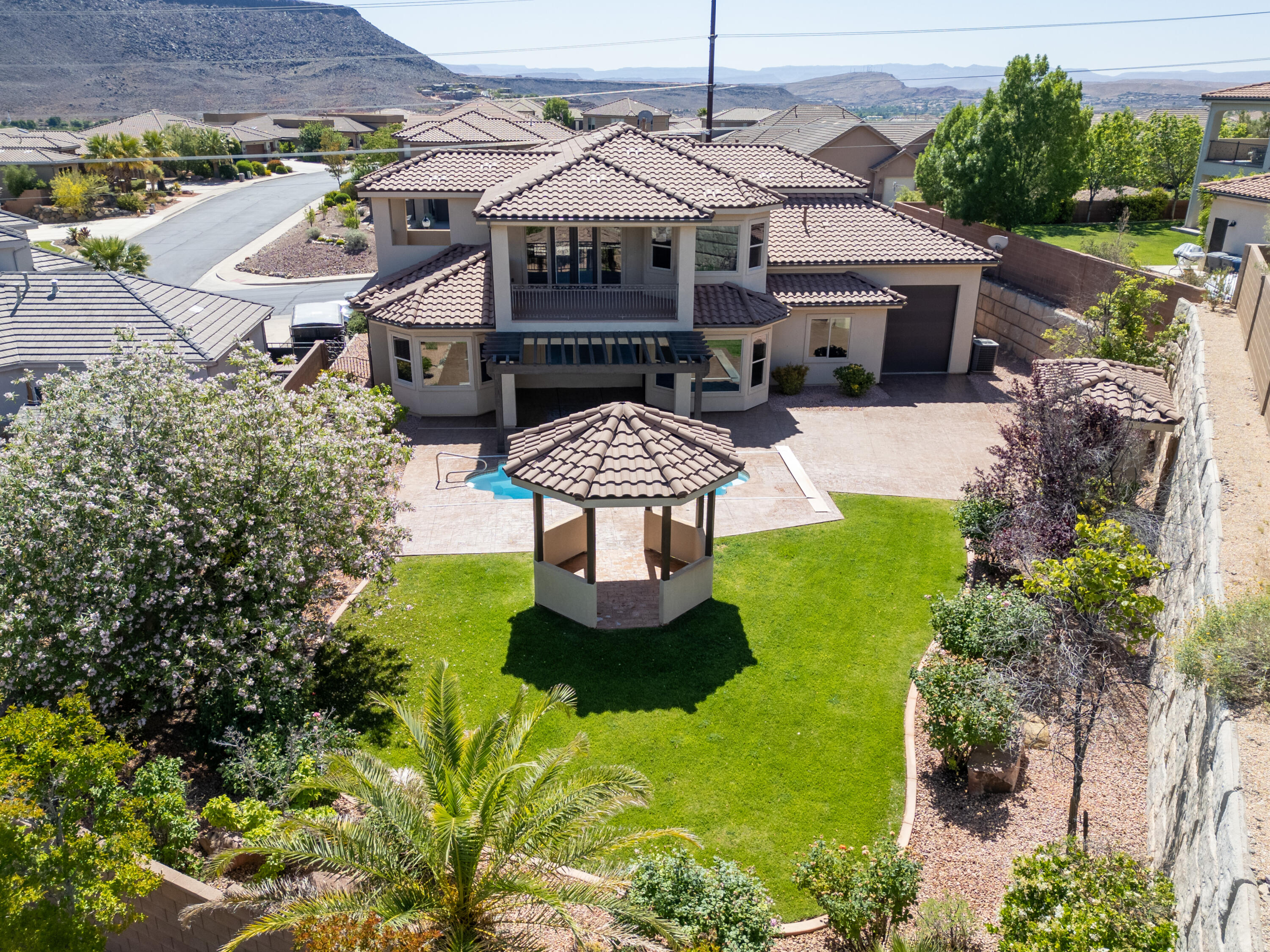HIGHLANDS AT GREEN VALLEY - Residential