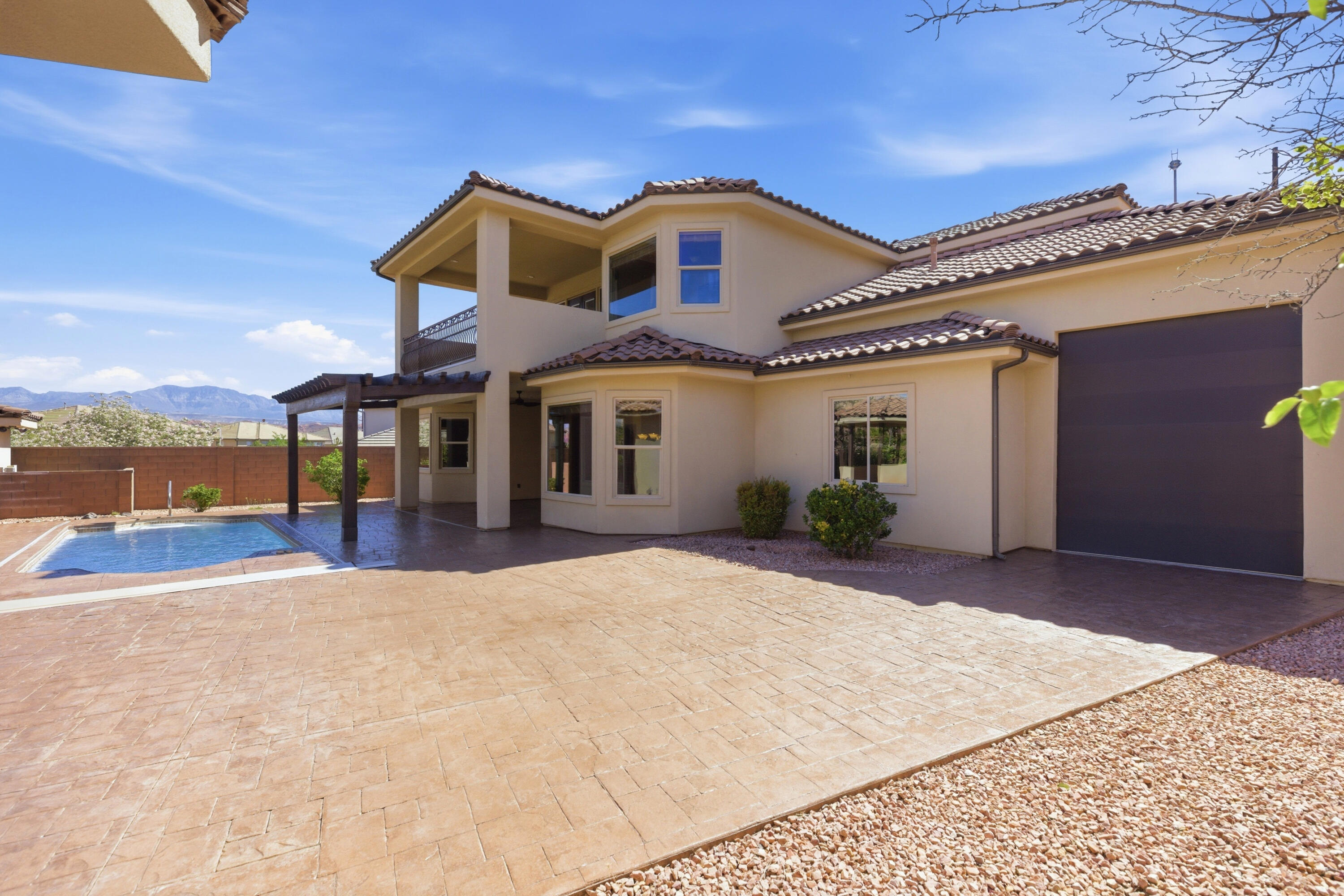 HIGHLANDS AT GREEN VALLEY - Residential