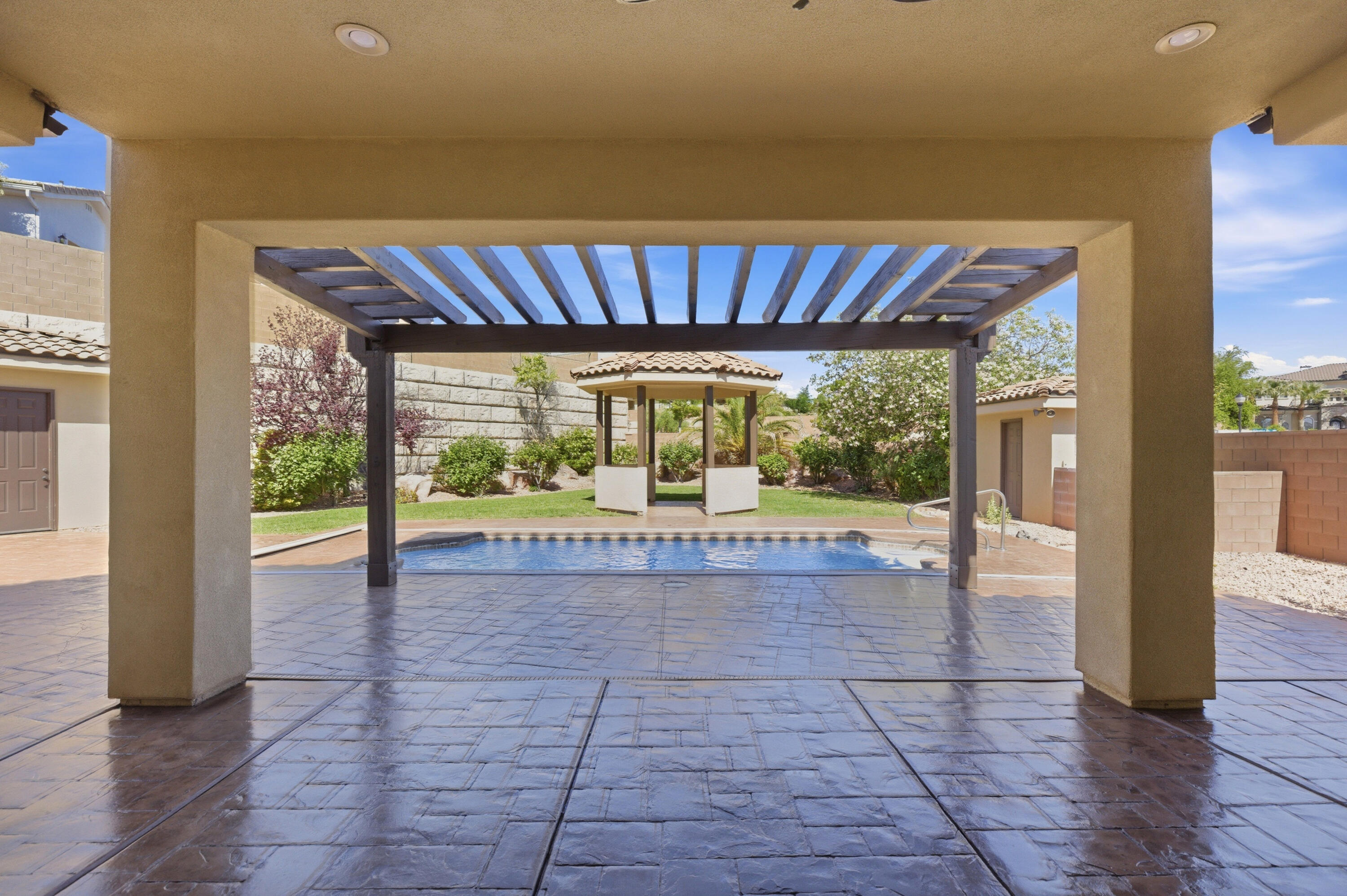 HIGHLANDS AT GREEN VALLEY - Residential