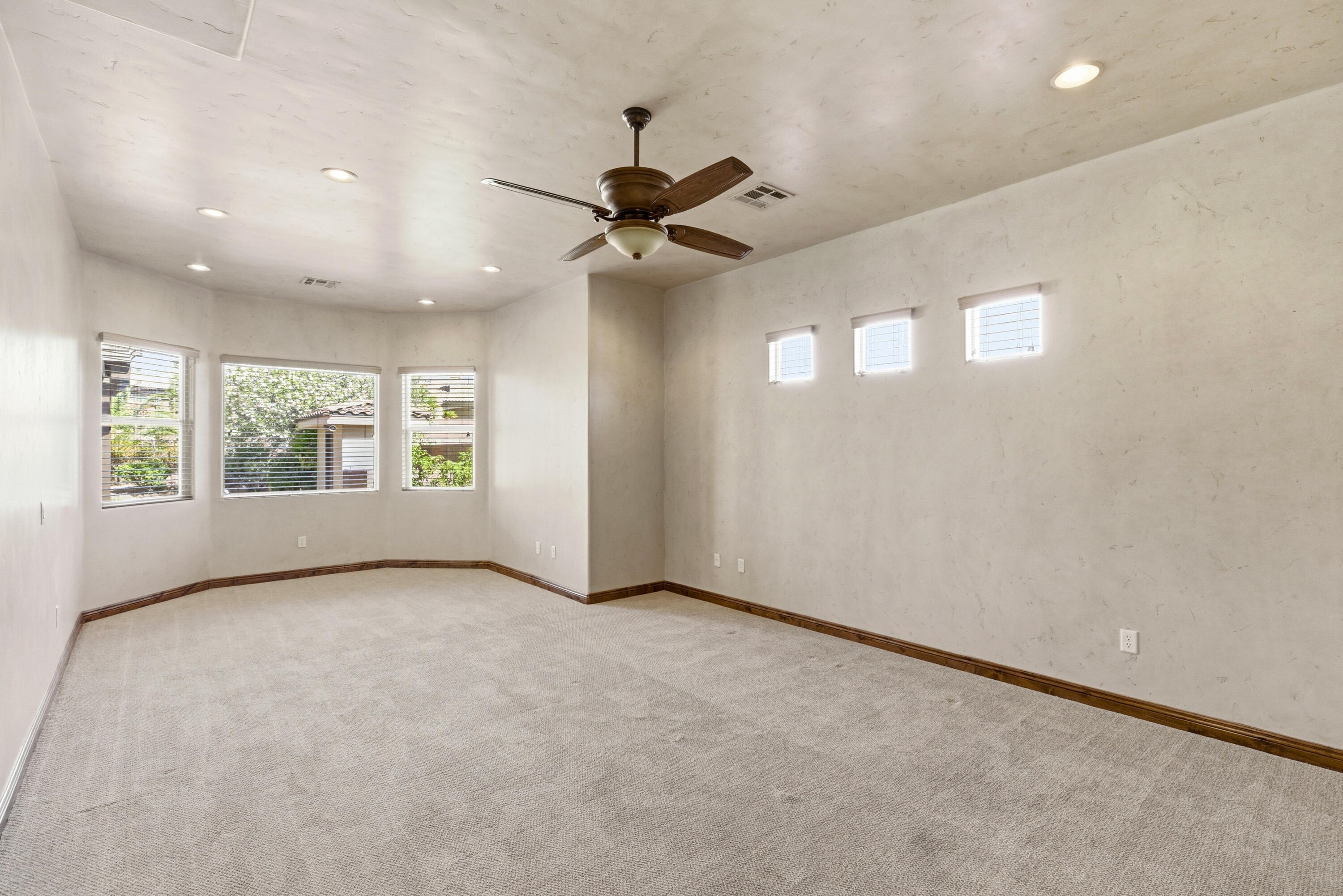 HIGHLANDS AT GREEN VALLEY - Residential