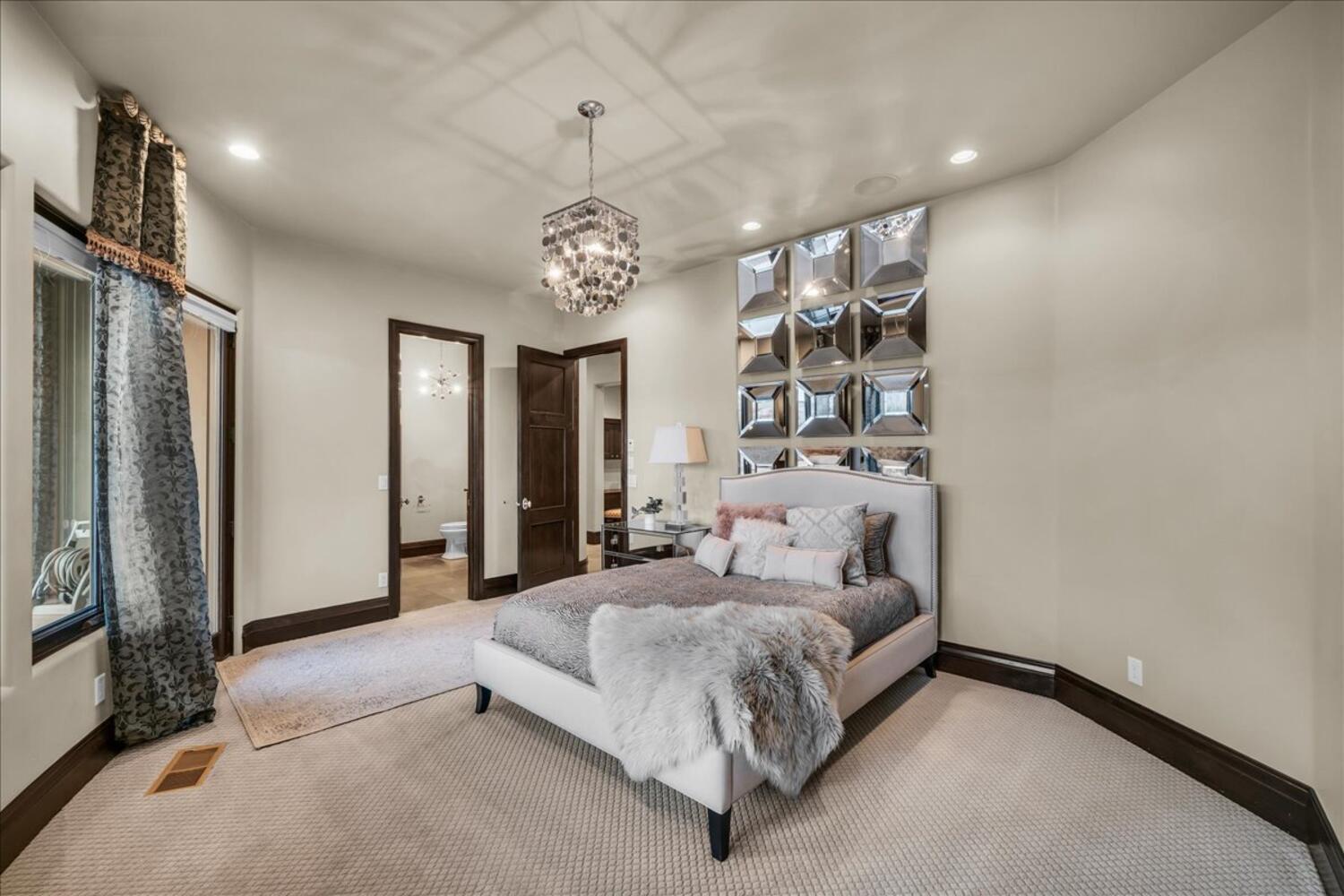 LEDGES OF ST GEORGE - Residential