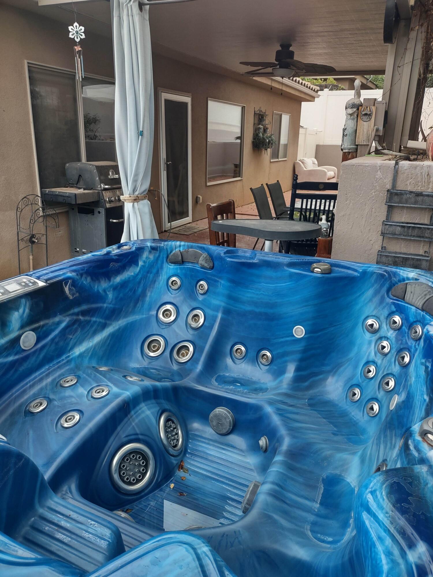 COVINGTON CROSS - Residential