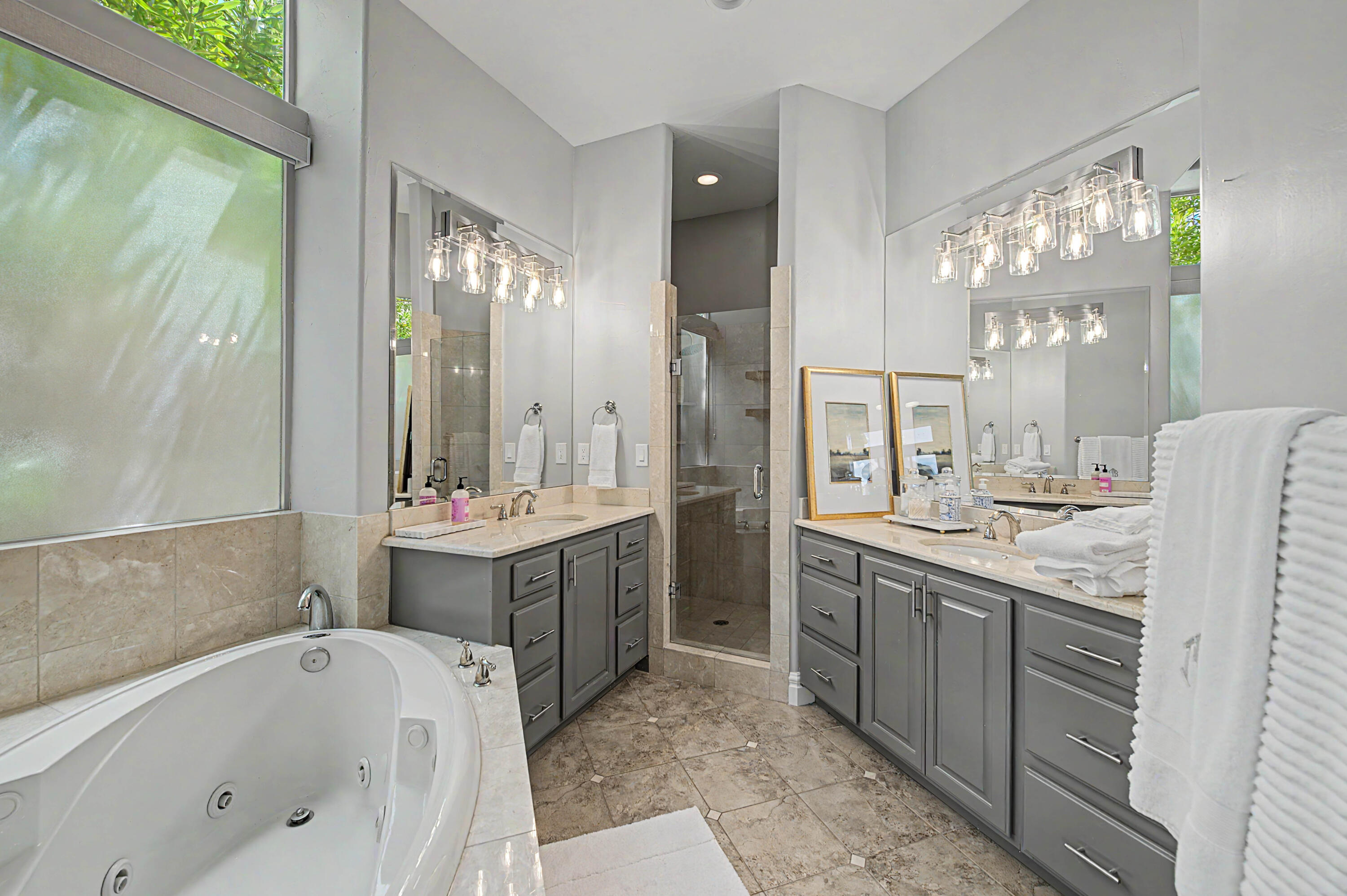 BELLSERA TOWNHOMES AT SUNBROOK - Residential
