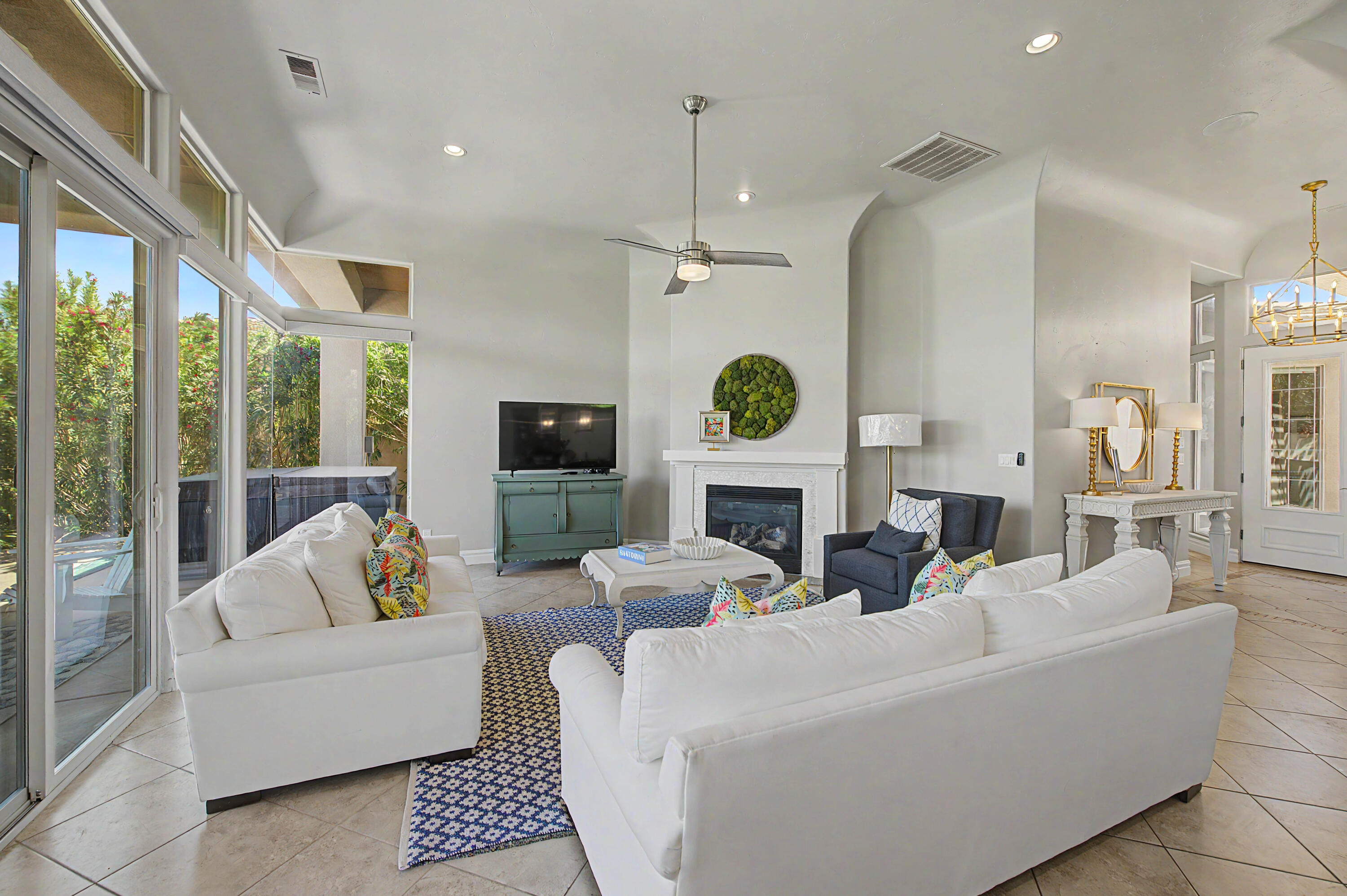 BELLSERA TOWNHOMES AT SUNBROOK - Residential