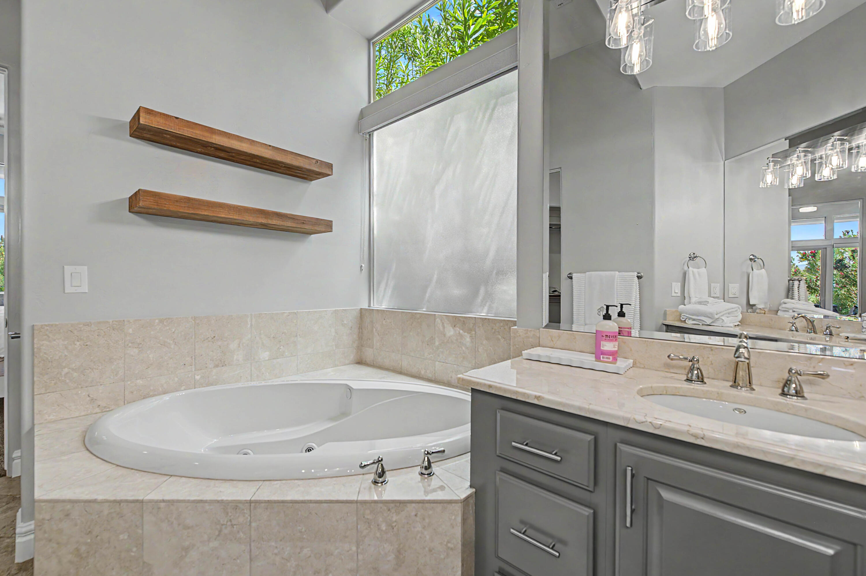 BELLSERA TOWNHOMES AT SUNBROOK - Residential
