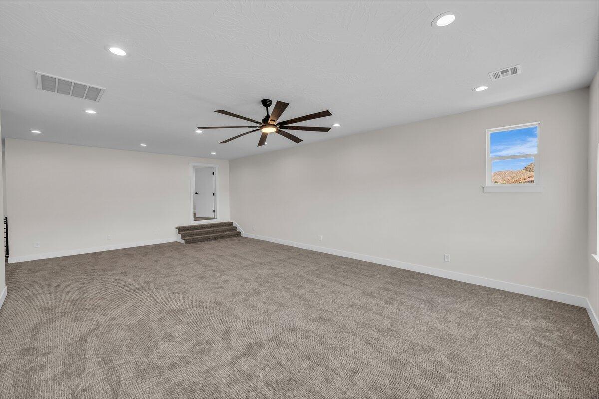 WHITWORTH ESTATES - Residential