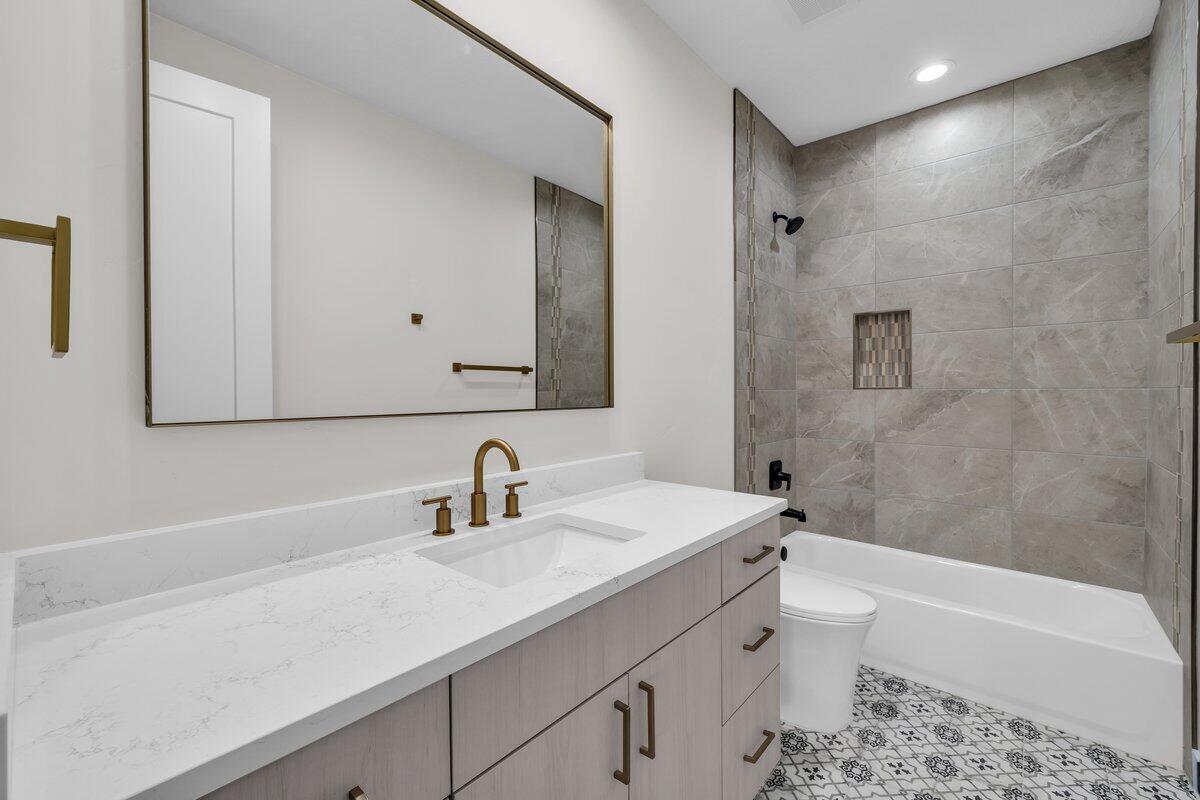 WHITWORTH ESTATES - Residential