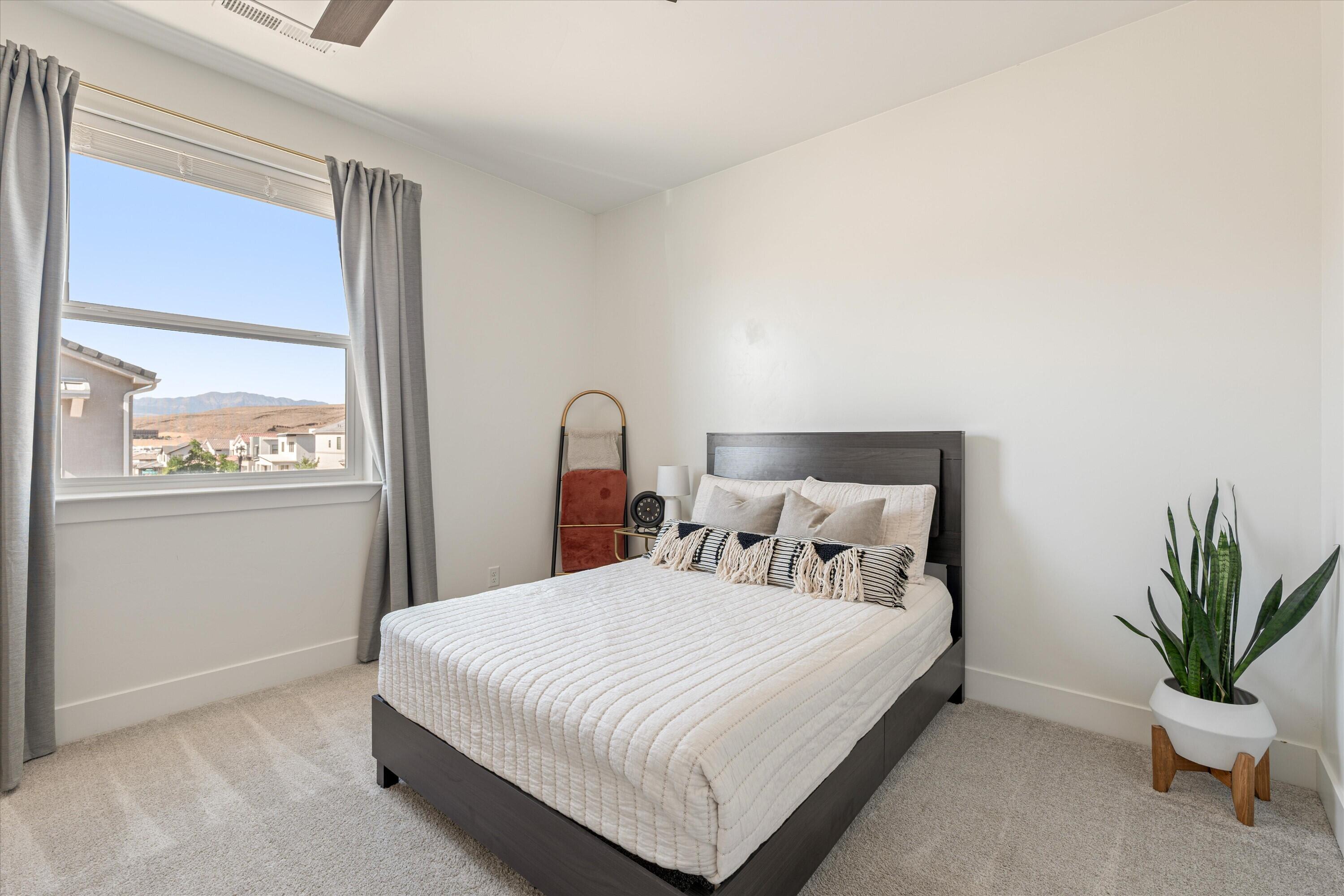 DESERT COLOR AUBURN HILLS - Residential