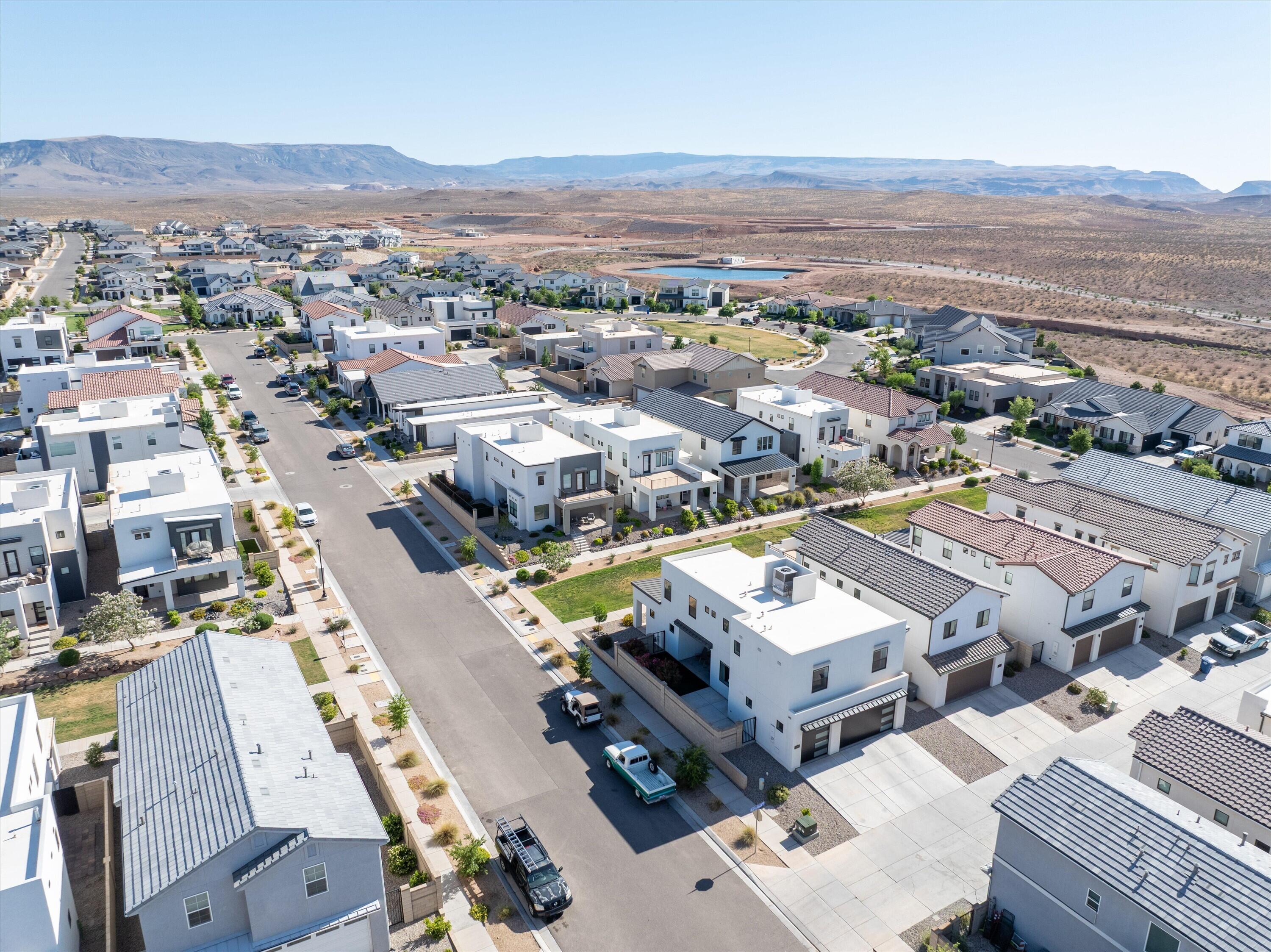 DESERT COLOR AUBURN HILLS - Residential