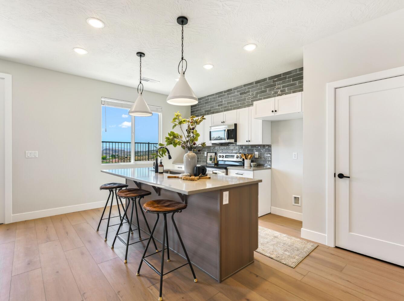 RISE AT CORAL CANYON - Residential