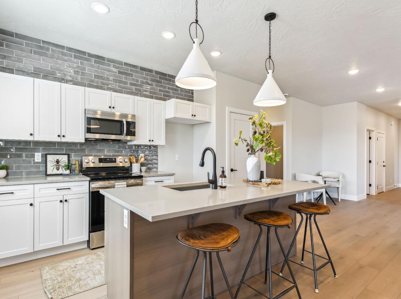 RISE AT CORAL CANYON - Residential