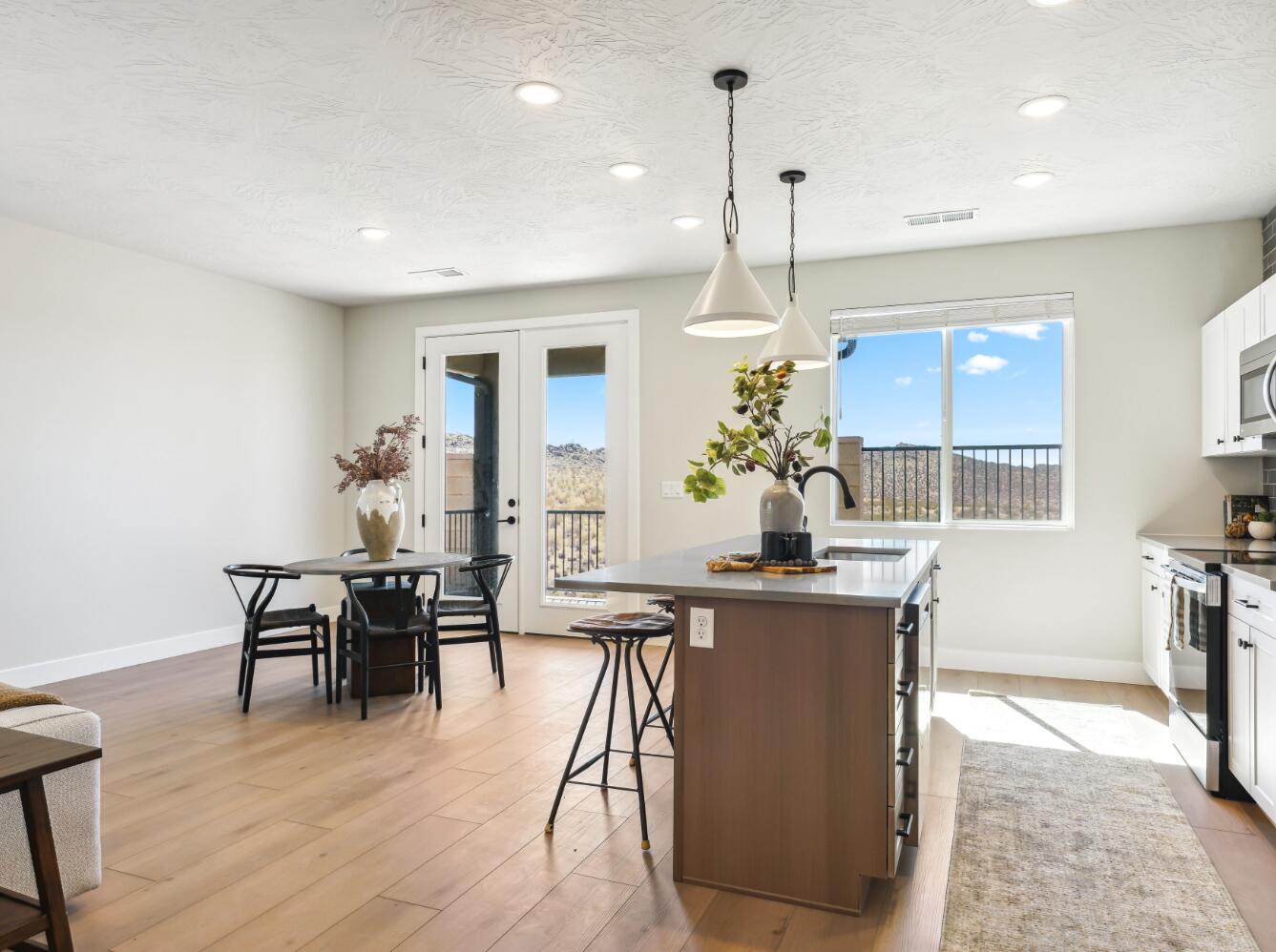 RISE AT CORAL CANYON - Residential