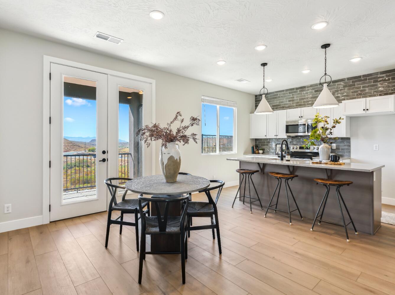 RISE AT CORAL CANYON - Residential