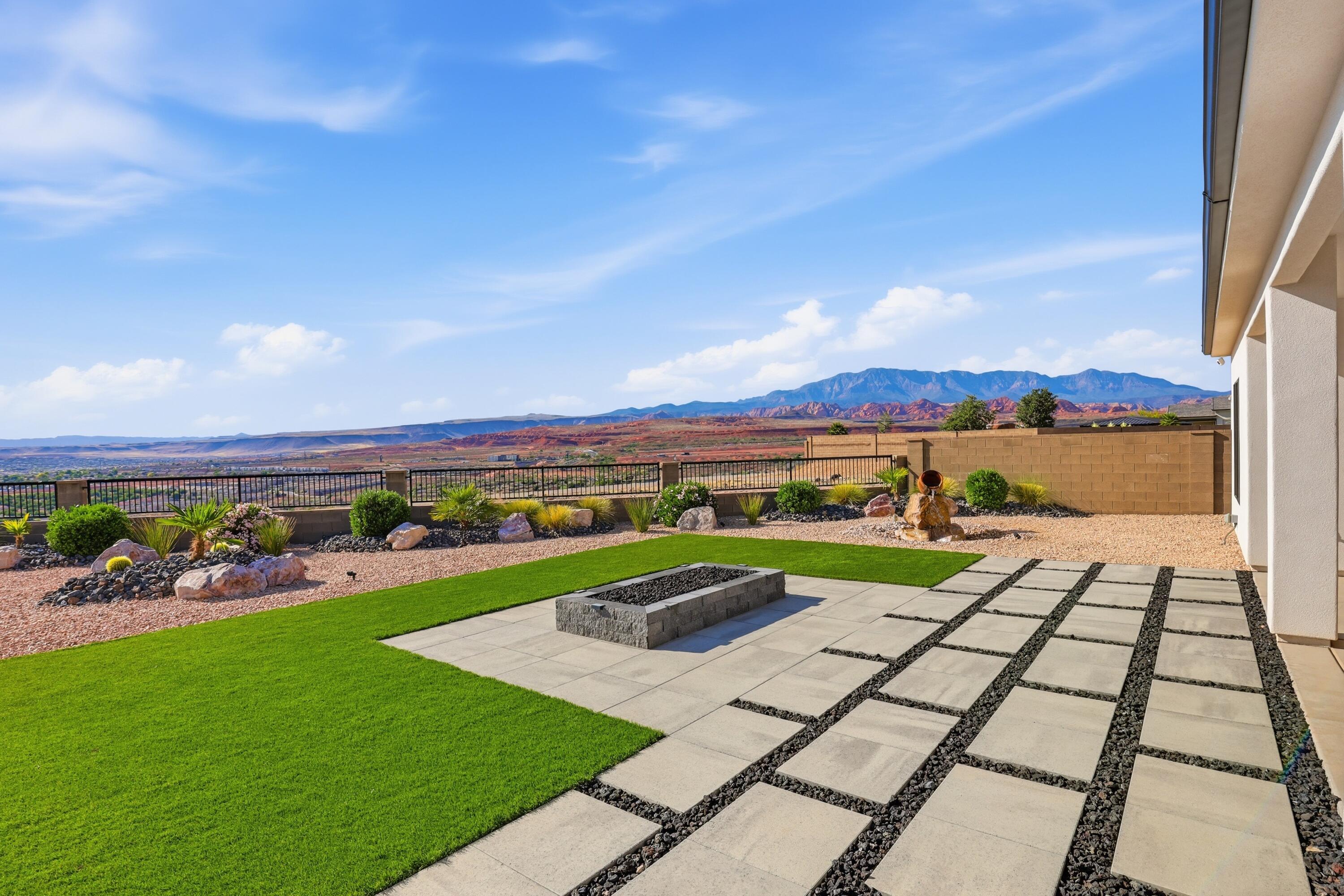 VIEWS AT CORAL CANYON - Residential