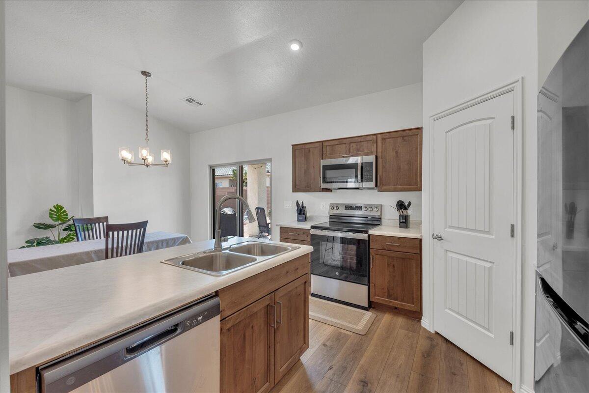 SEDERO AT DESERT SANDS - Residential