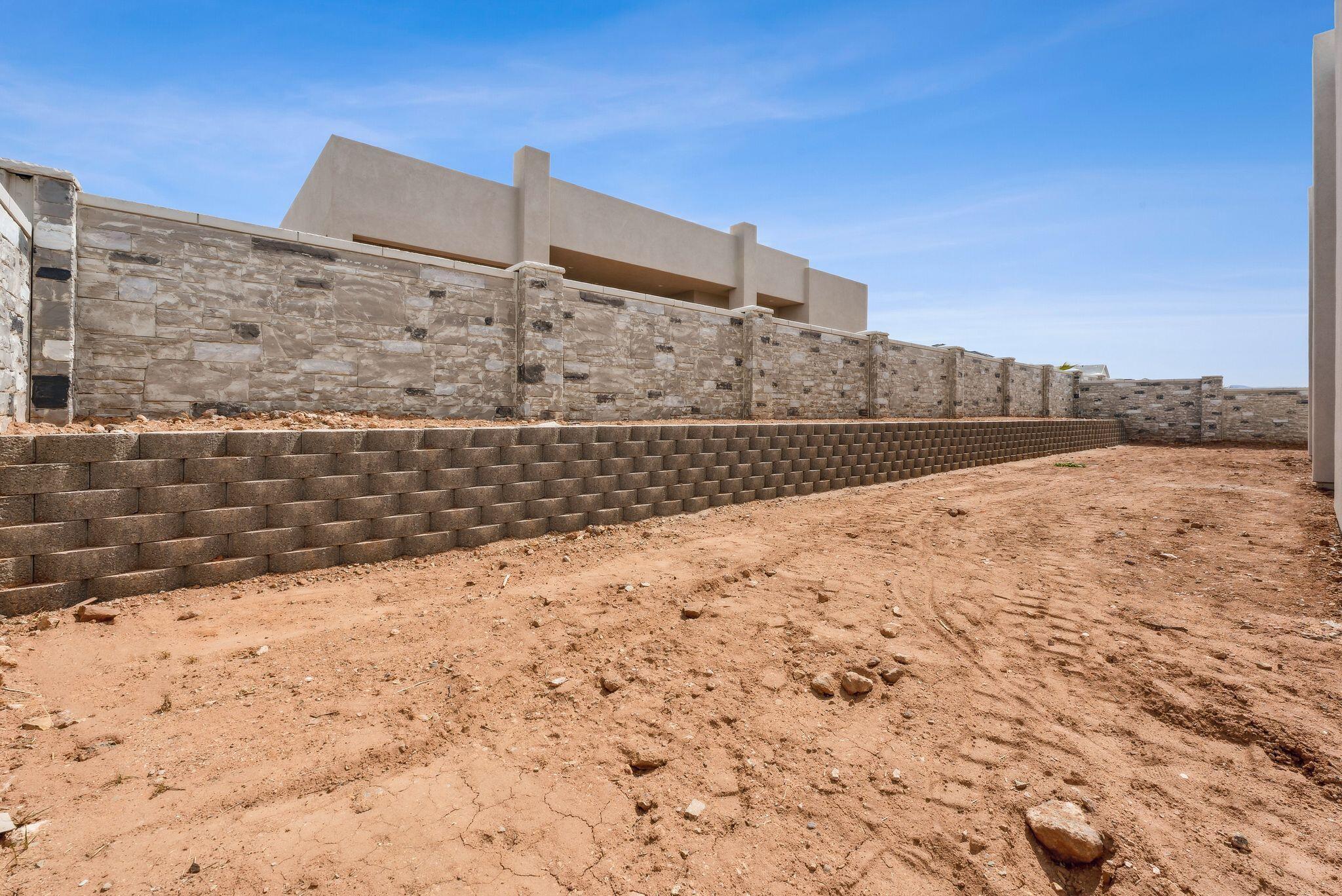 HAWKEYE POINTE SUB - Residential