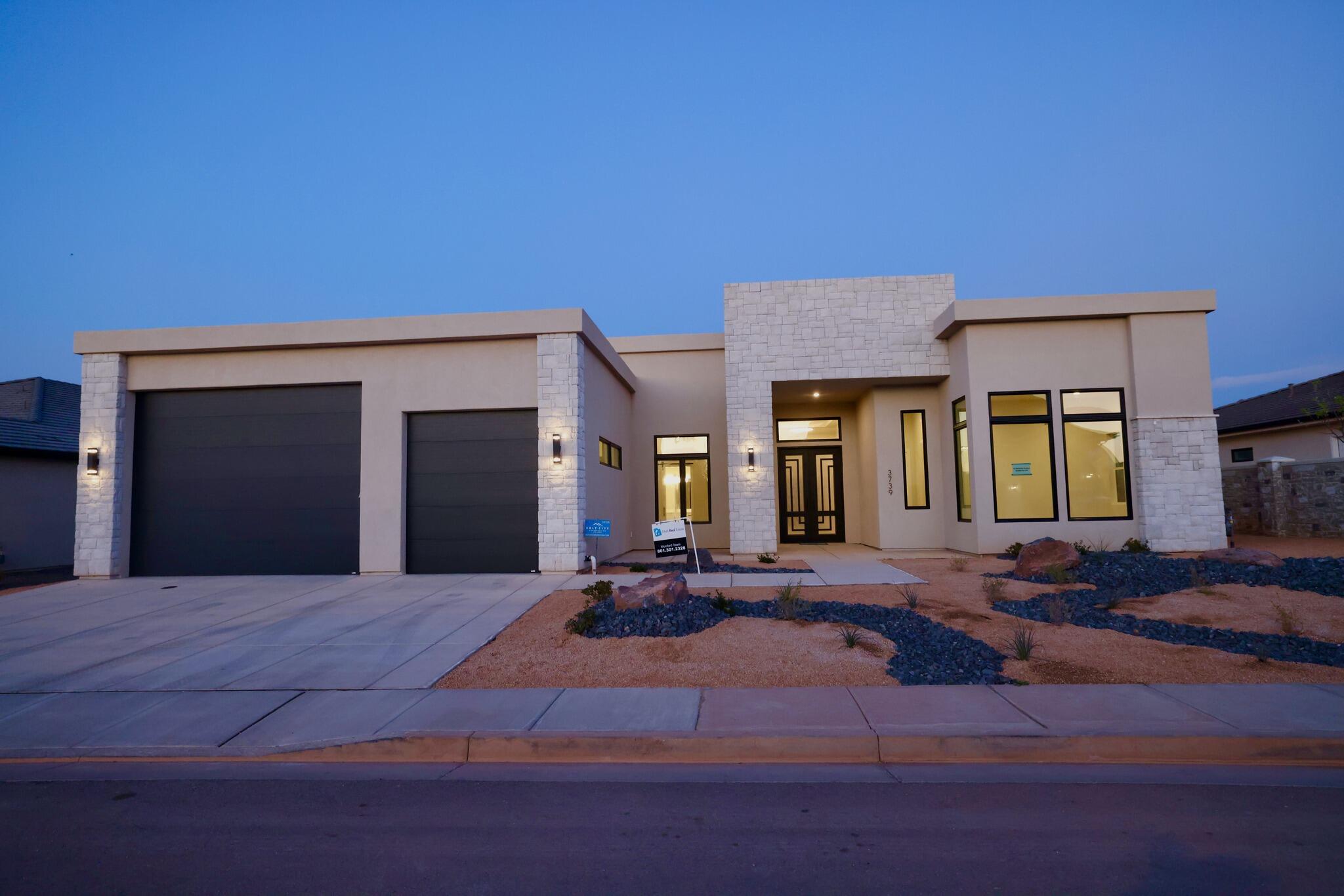 HAWKEYE POINTE SUB - Residential