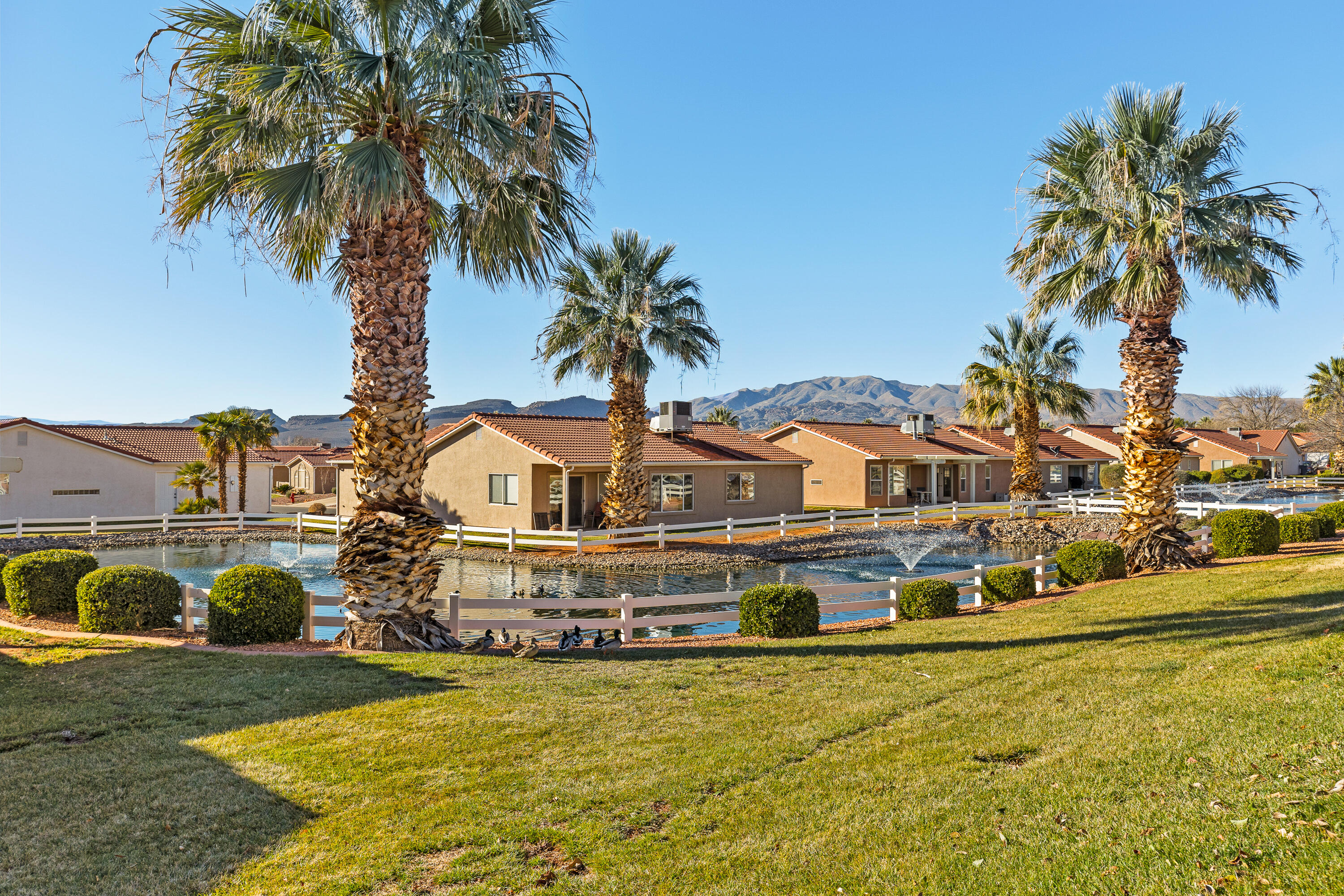 PADRE LAKES TOWNHOMES - Residential