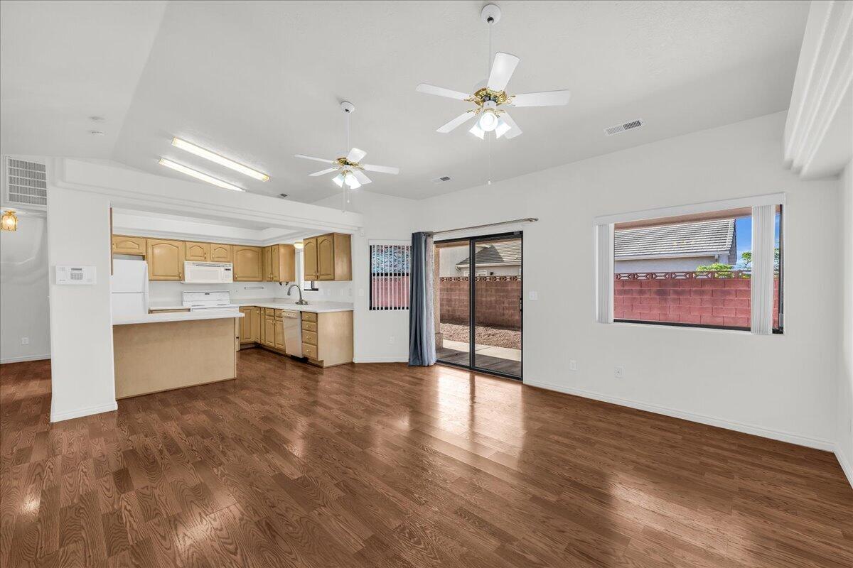 GREEN ACRES - Residential