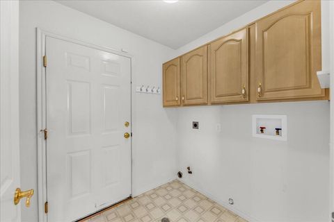 Tiny photo for 252 E 800 S, Ivins, UT 84738 (MLS # 26-271249)