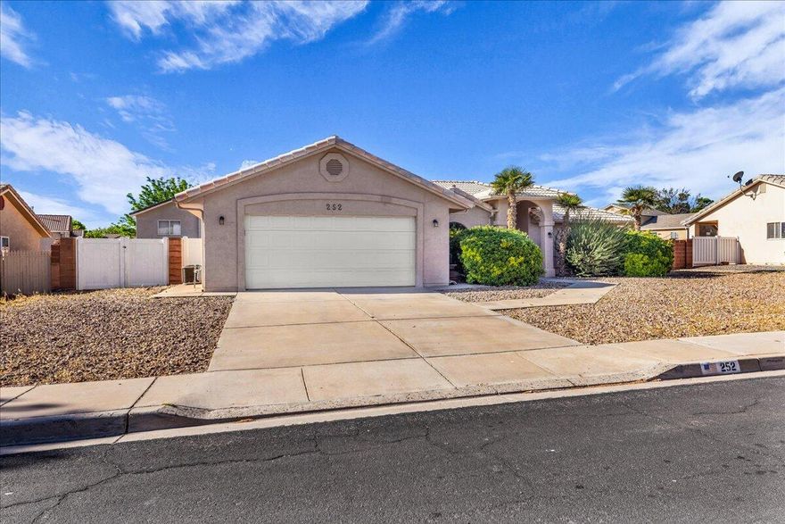 Clean single level home with open floor plan. Awesome Ivins neighborhood. 3 large bedrooms and 2 bathrooms. Low maintenance yard. Spacious 2 car garage. Perfect for investment or family. Yard is fully fenced. Huge living room or office. Plus family room. Don't miss this amazing home.