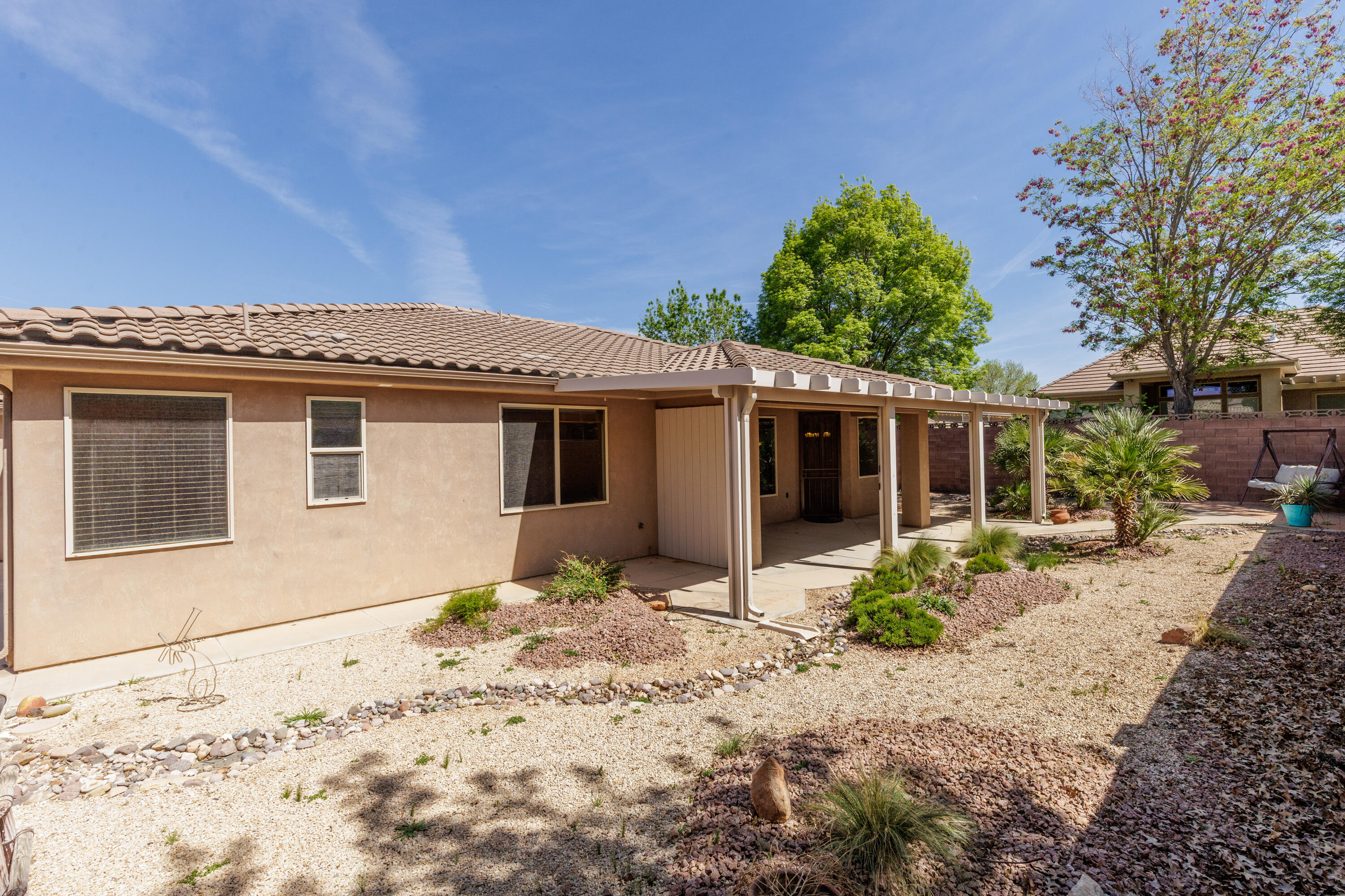 HERITAGE FIELDS - Residential