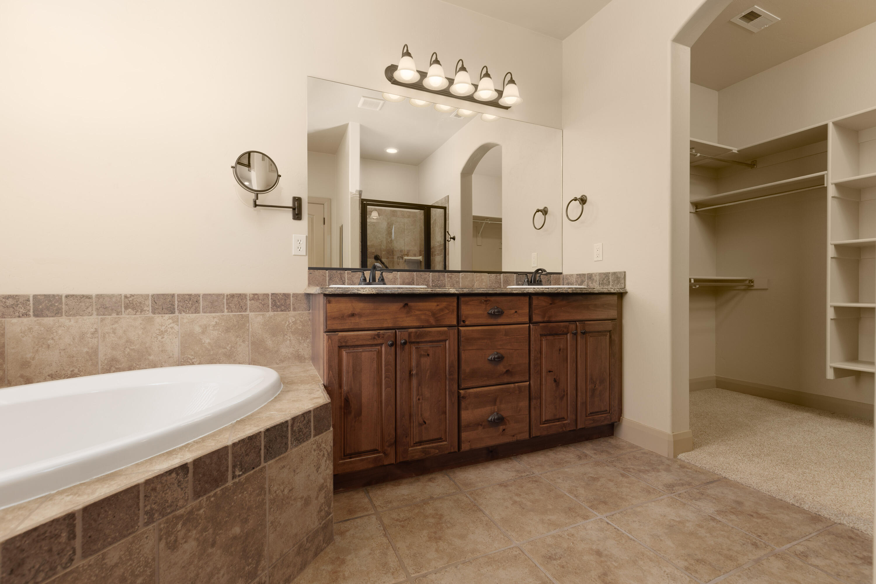 HERITAGE FIELDS - Residential