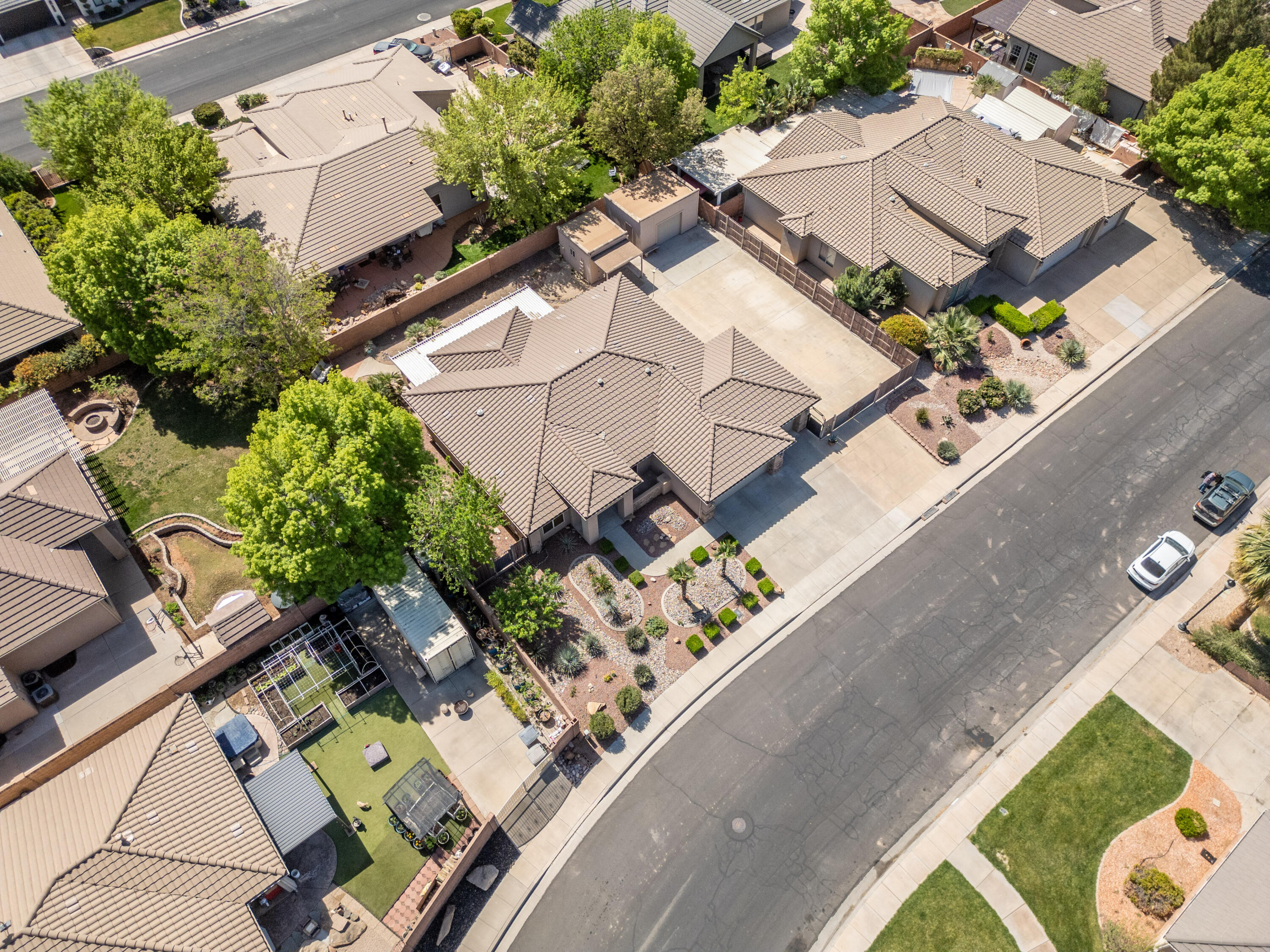 HERITAGE FIELDS - Residential