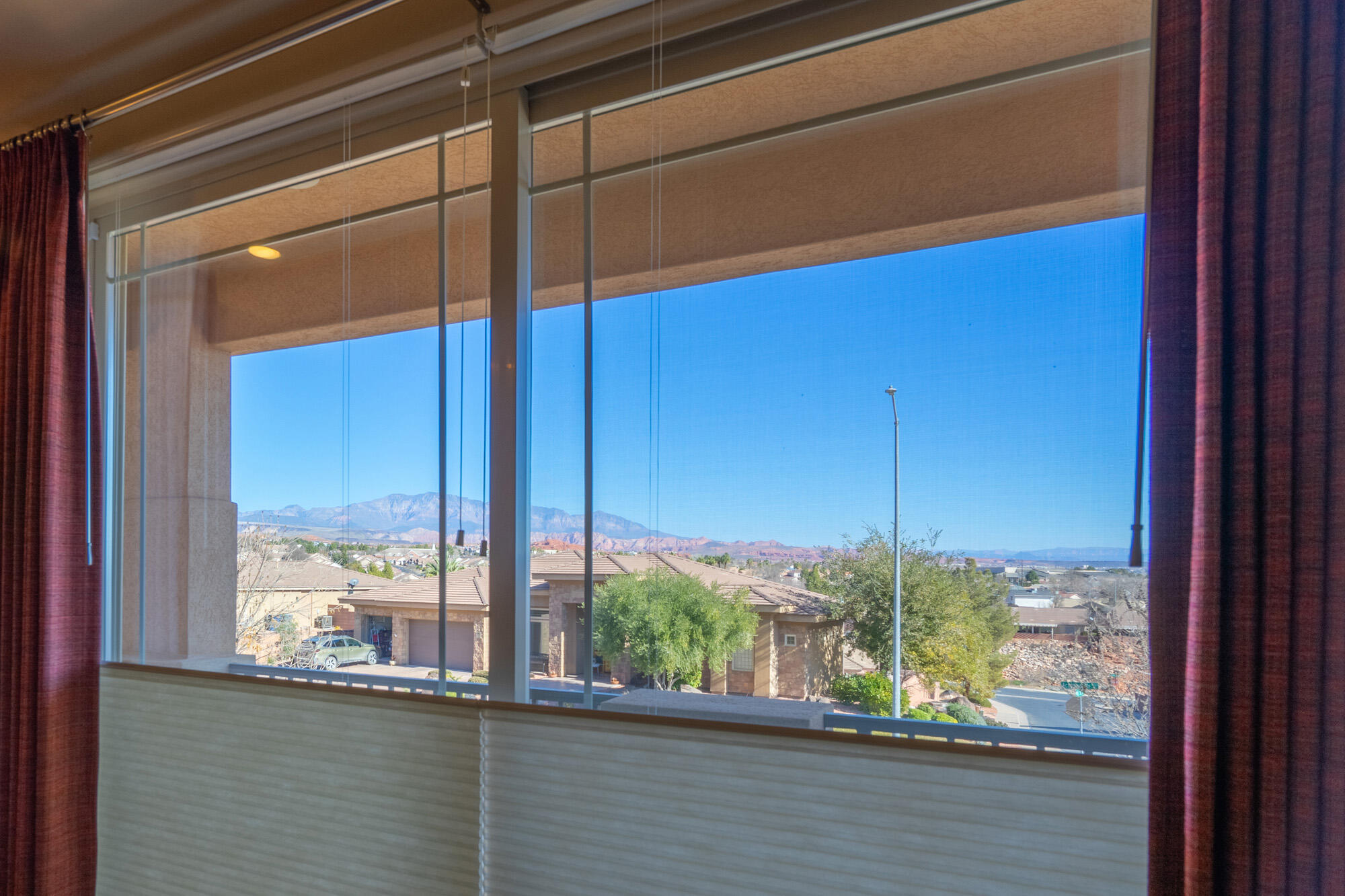 PRIMROSE POINT - Residential