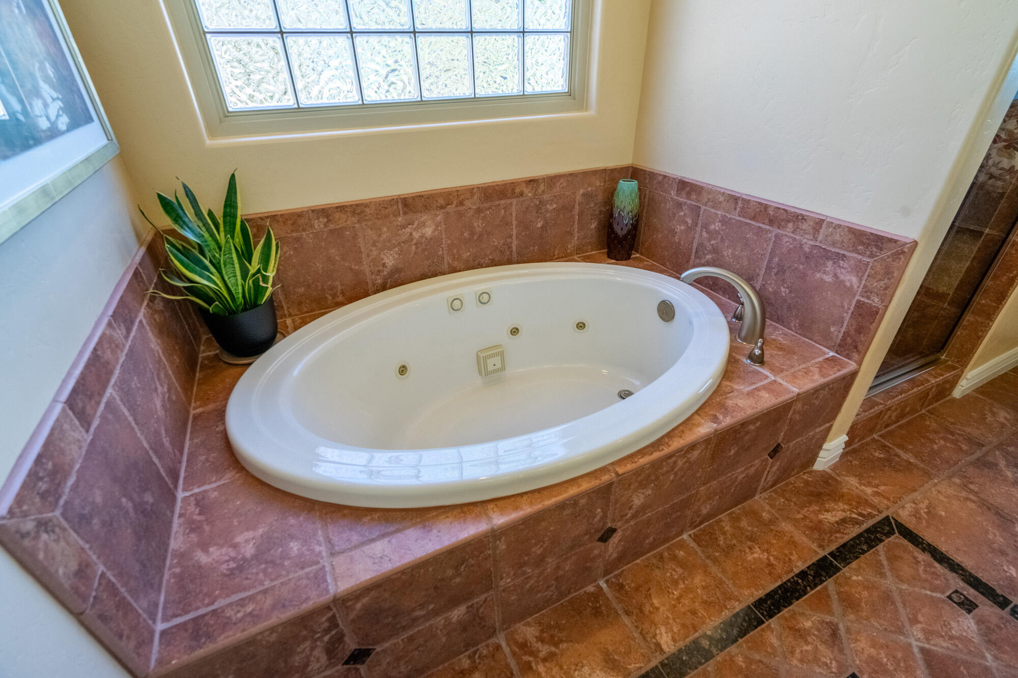 PRIMROSE POINT - Residential