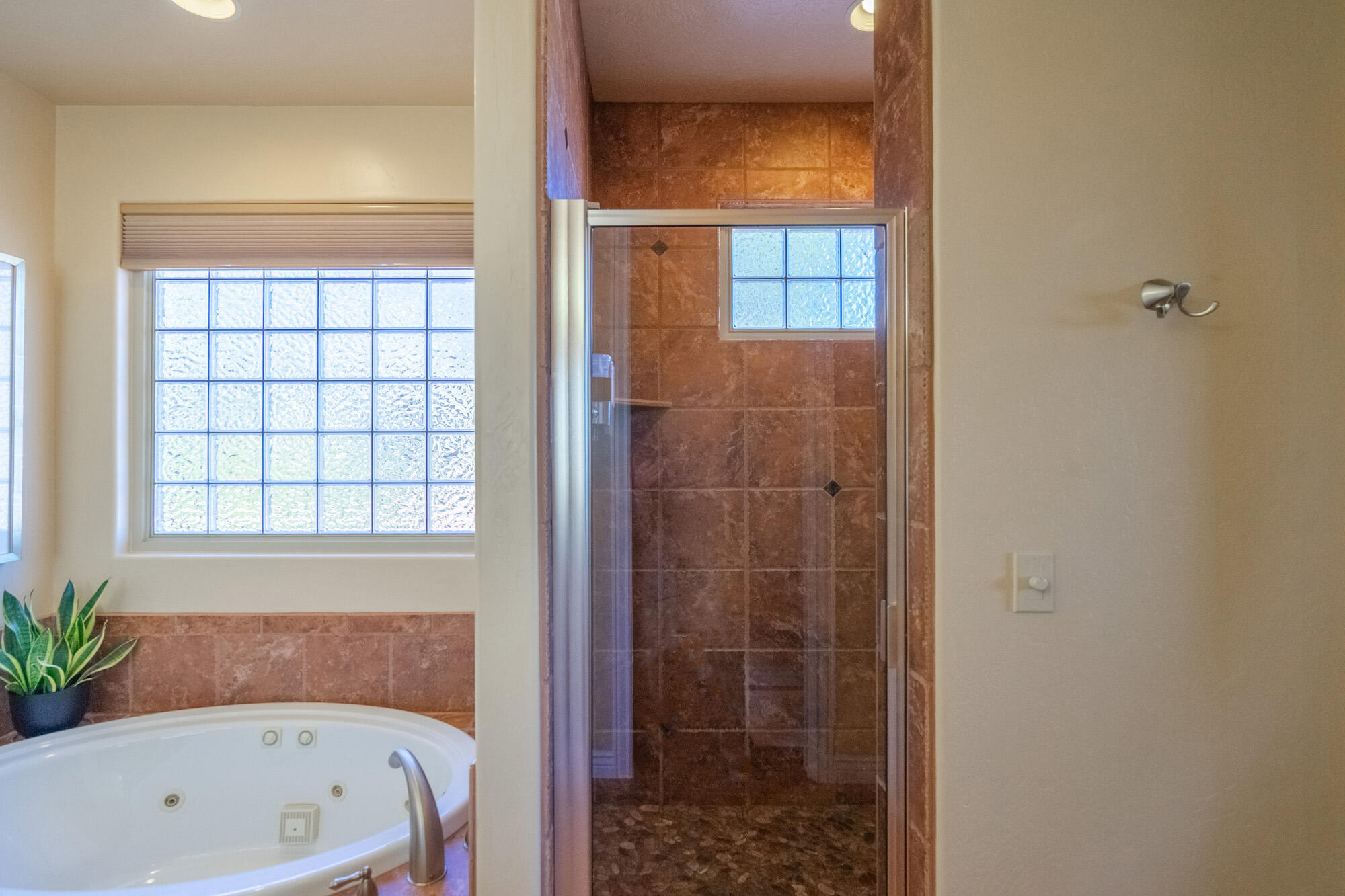 PRIMROSE POINT - Residential