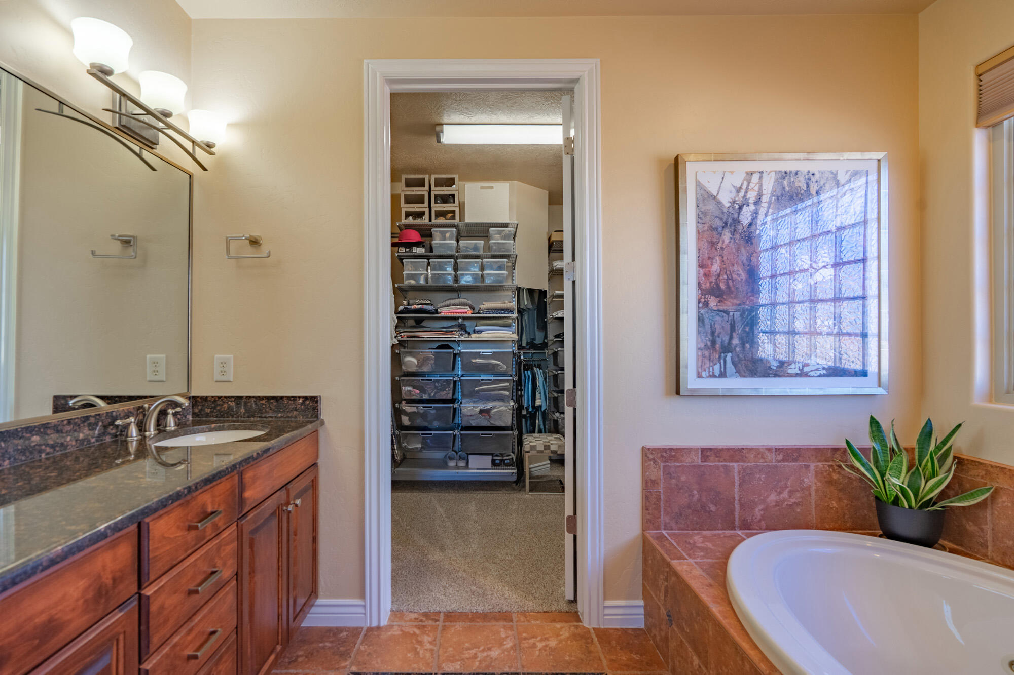 PRIMROSE POINT - Residential