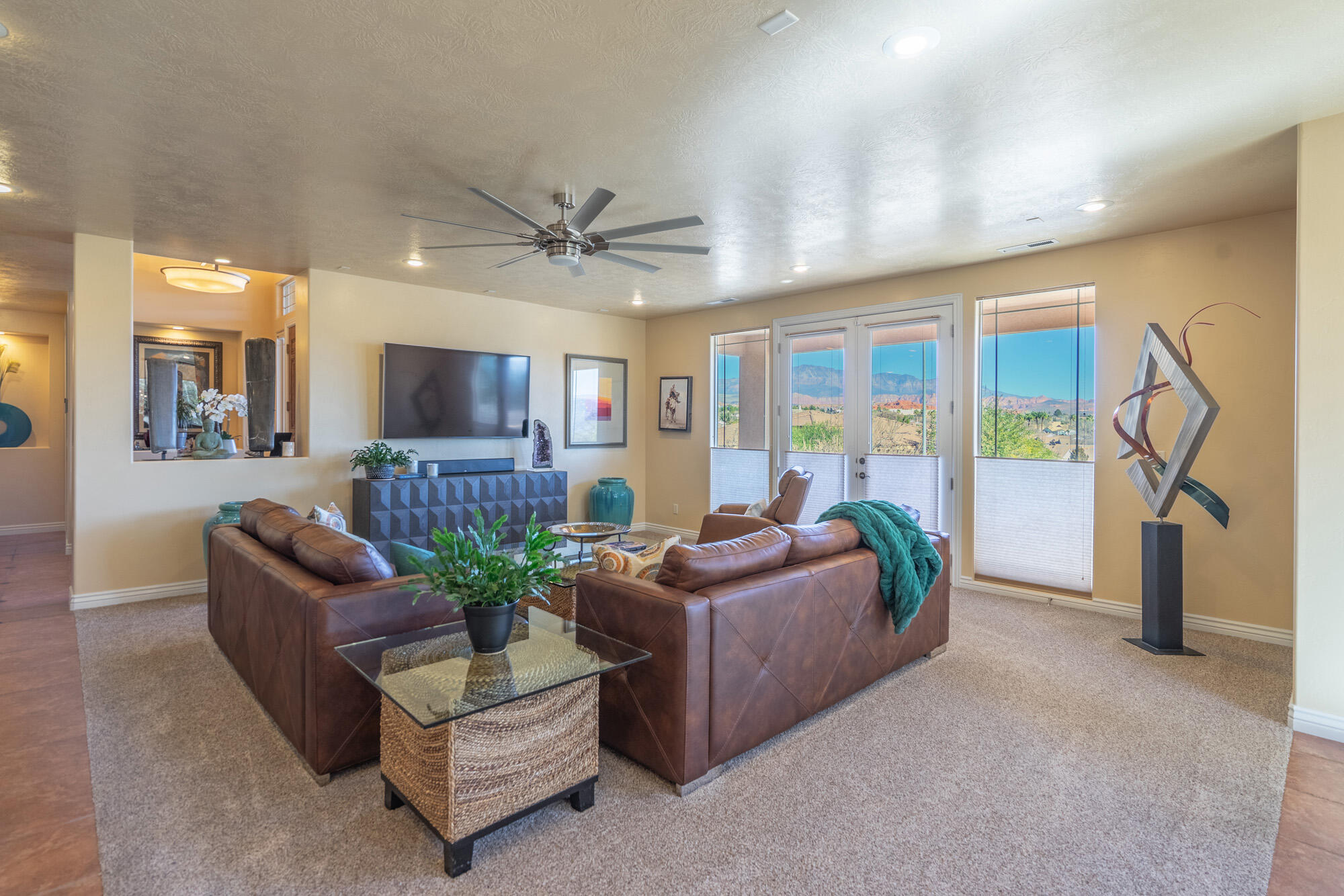 PRIMROSE POINT - Residential