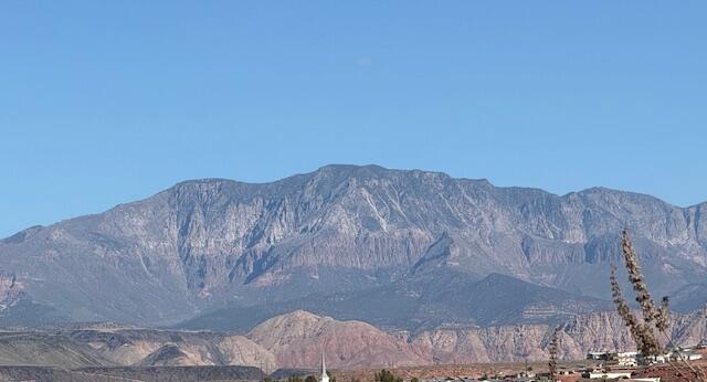 PRIMROSE POINT - Residential
