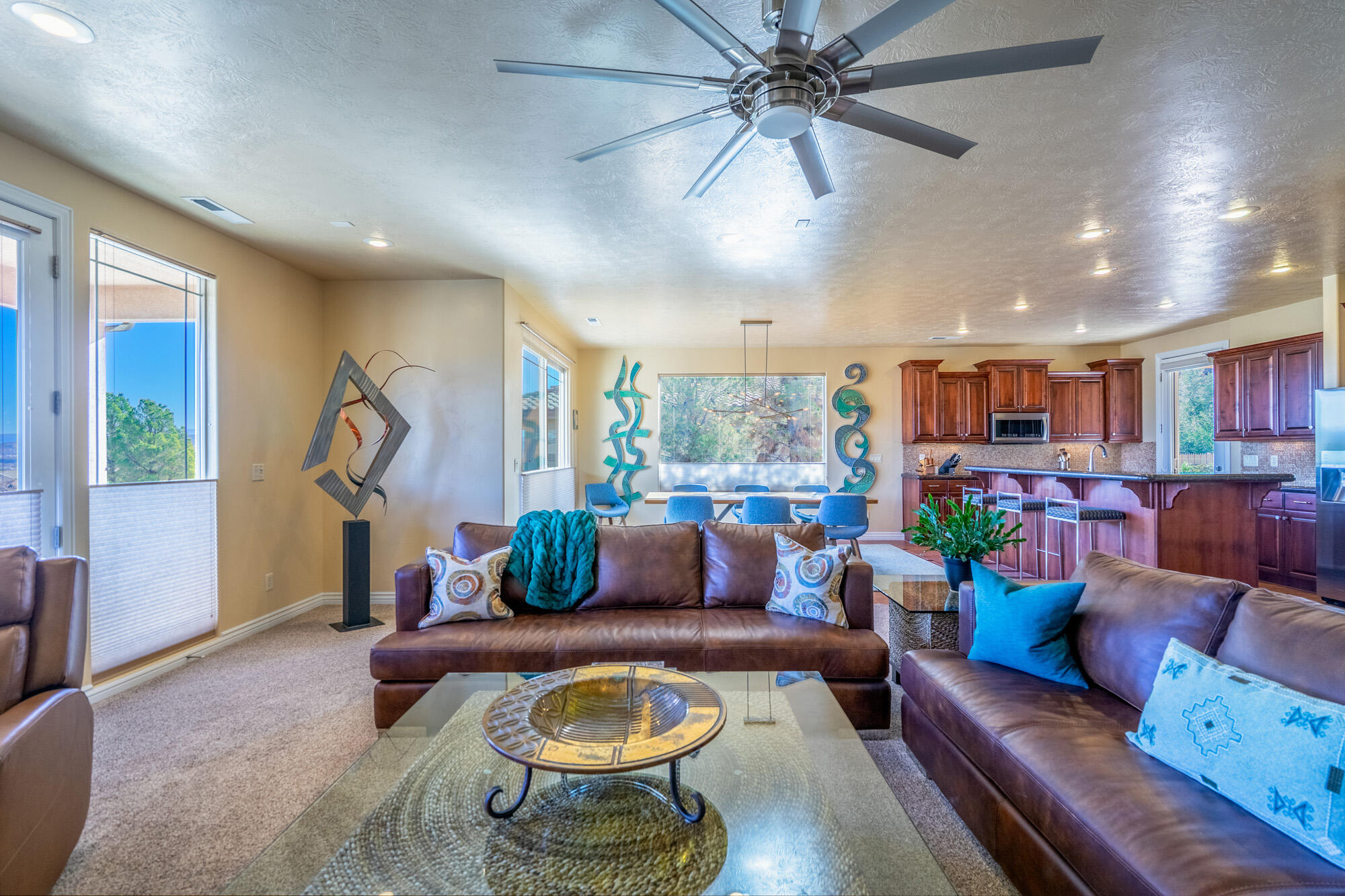 PRIMROSE POINT - Residential