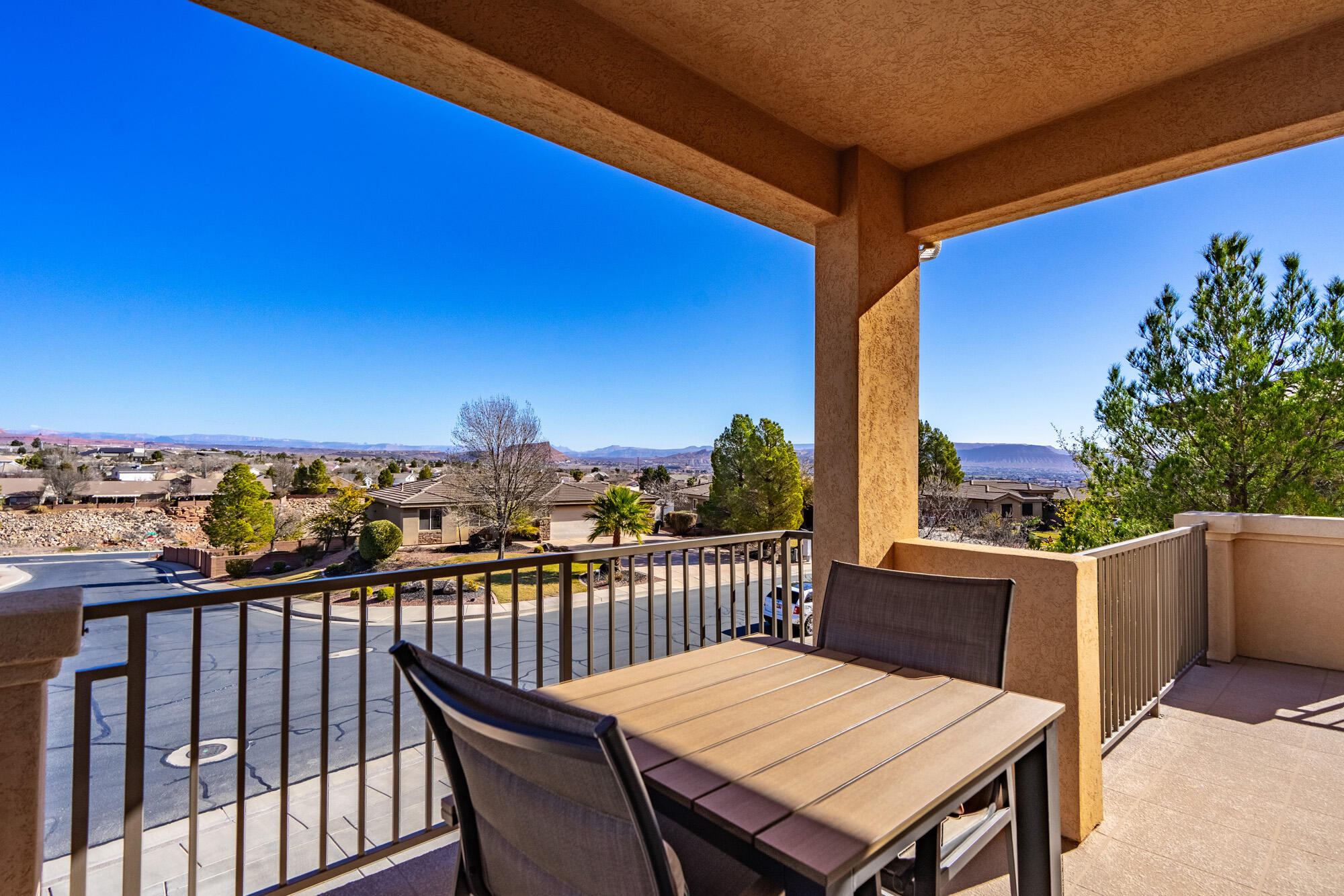 PRIMROSE POINT - Residential