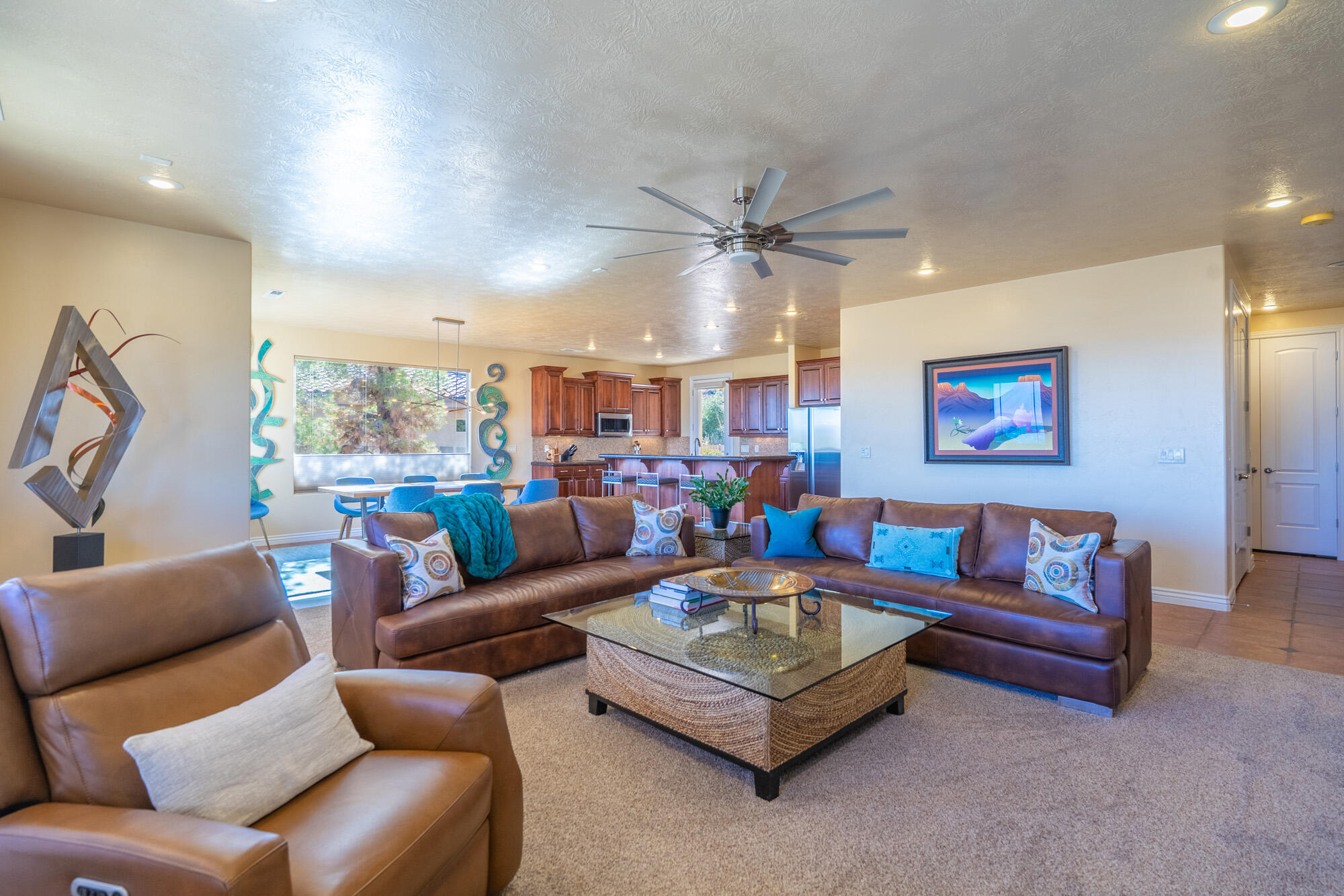 PRIMROSE POINT - Residential