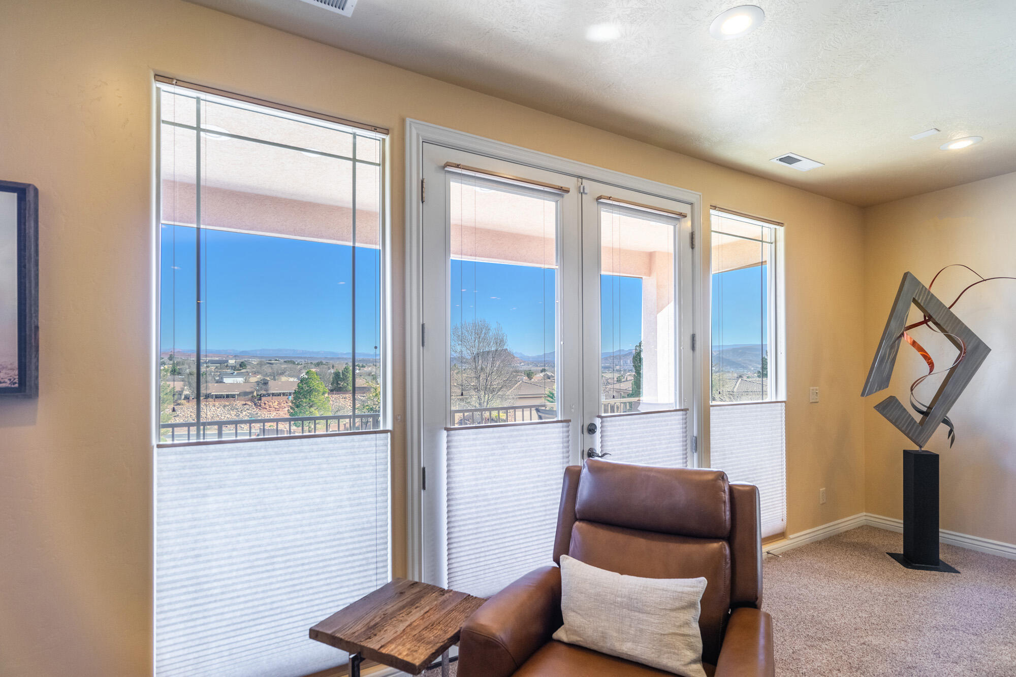 PRIMROSE POINT - Residential