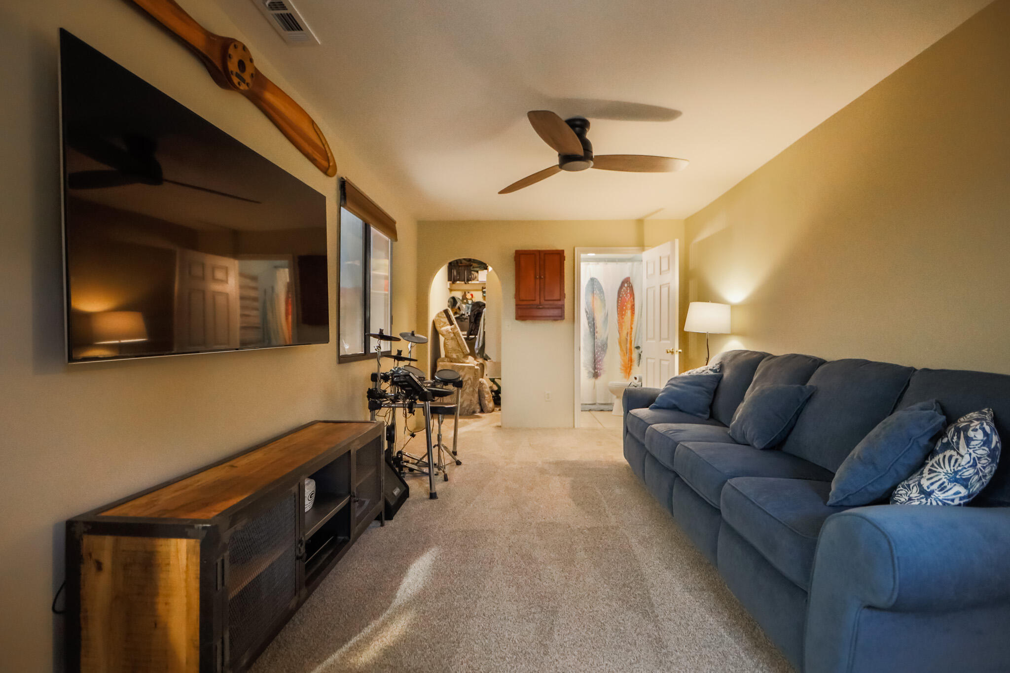 MUNSON MANOR - Residential