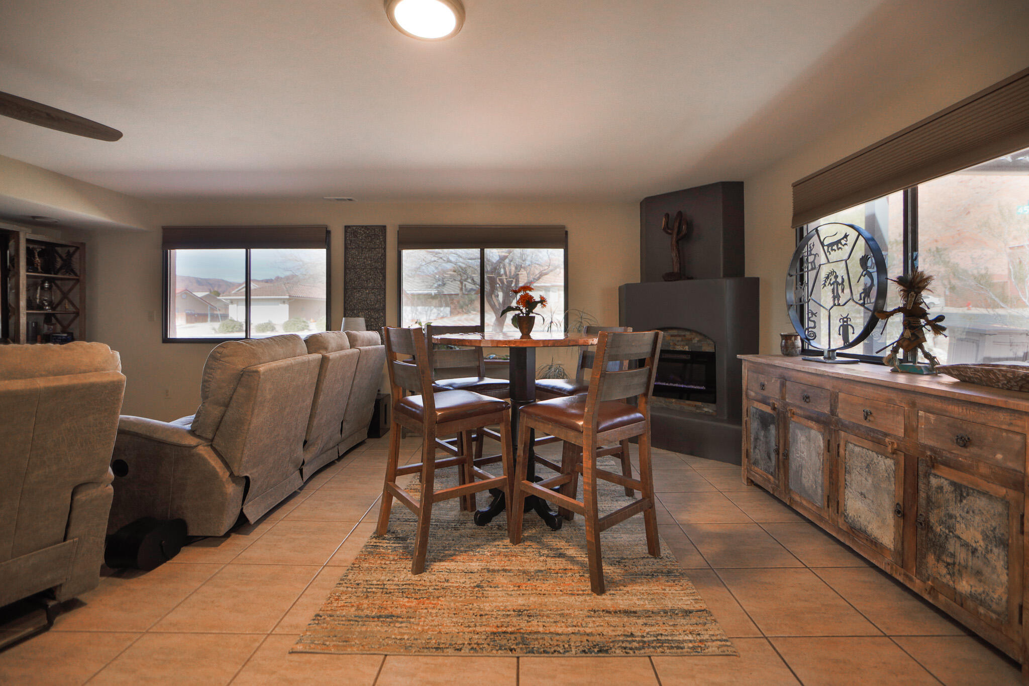 MUNSON MANOR - Residential