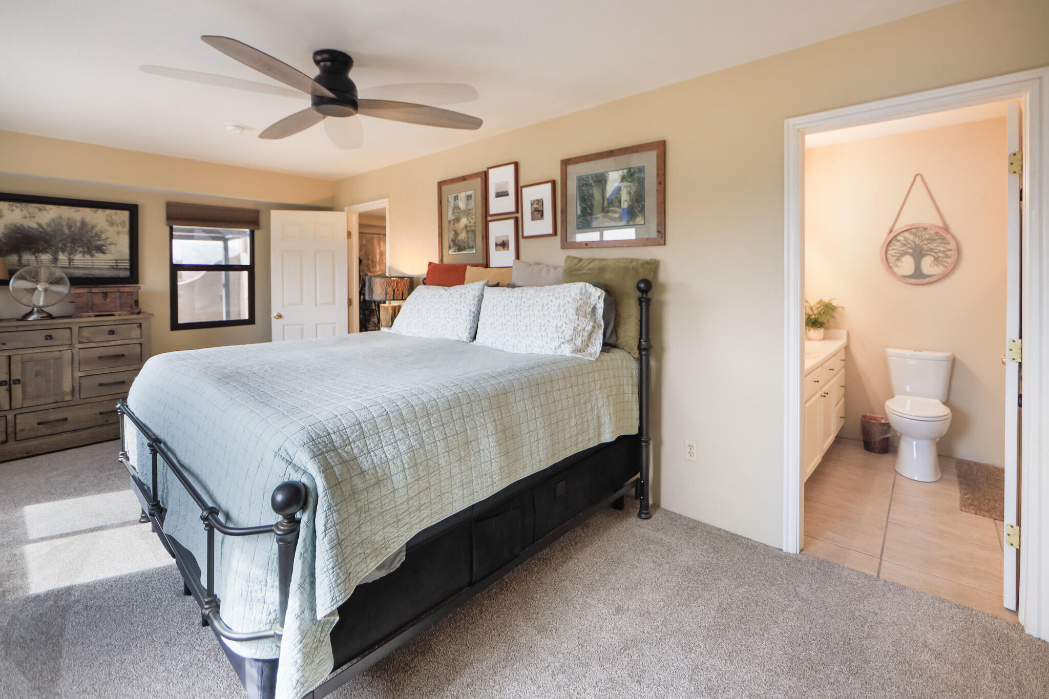 MUNSON MANOR - Residential
