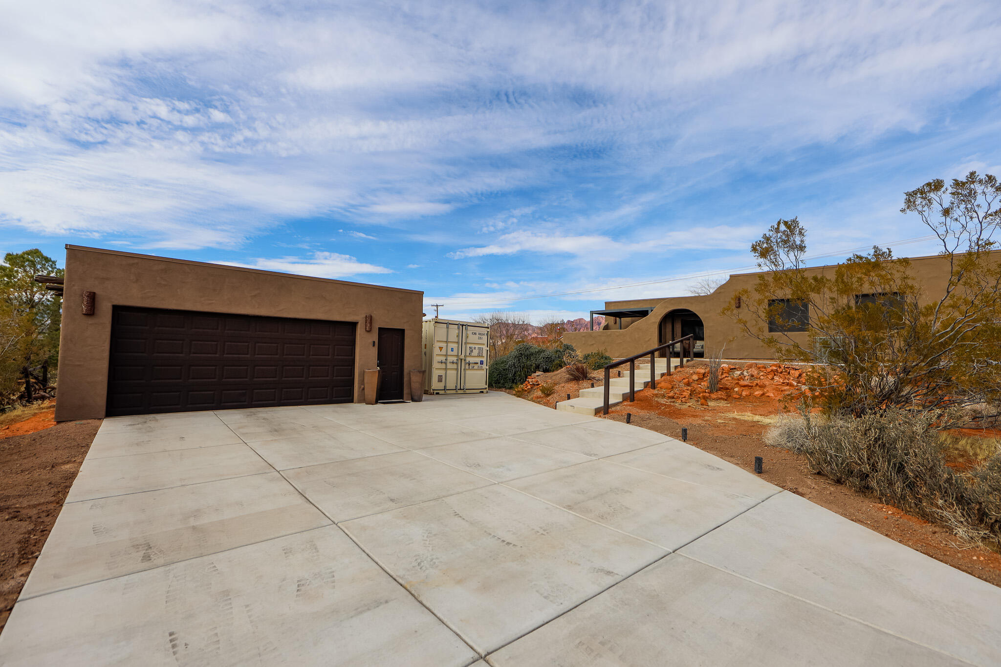 MUNSON MANOR - Residential